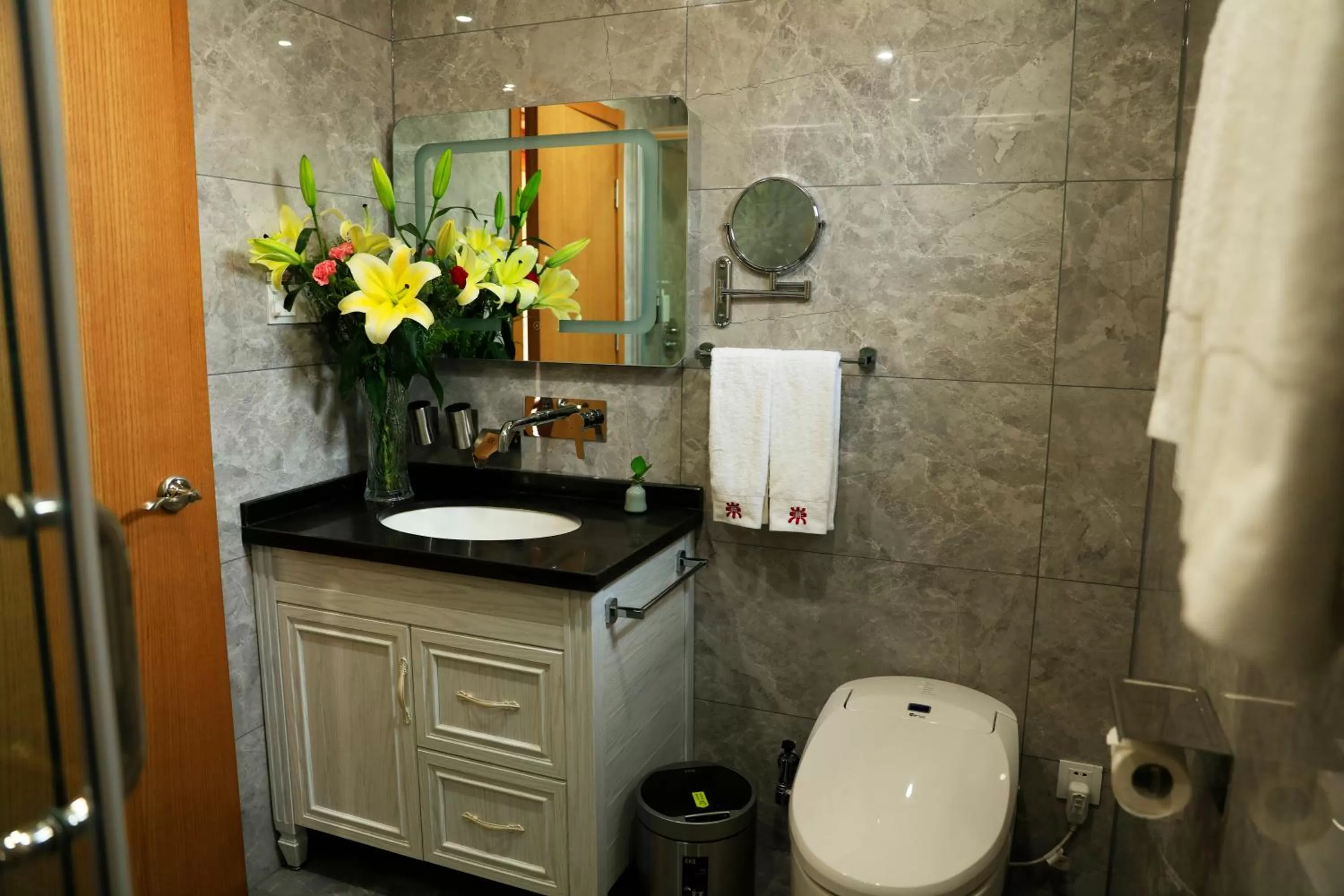 Toilet in Beijing Downtown Travelotel