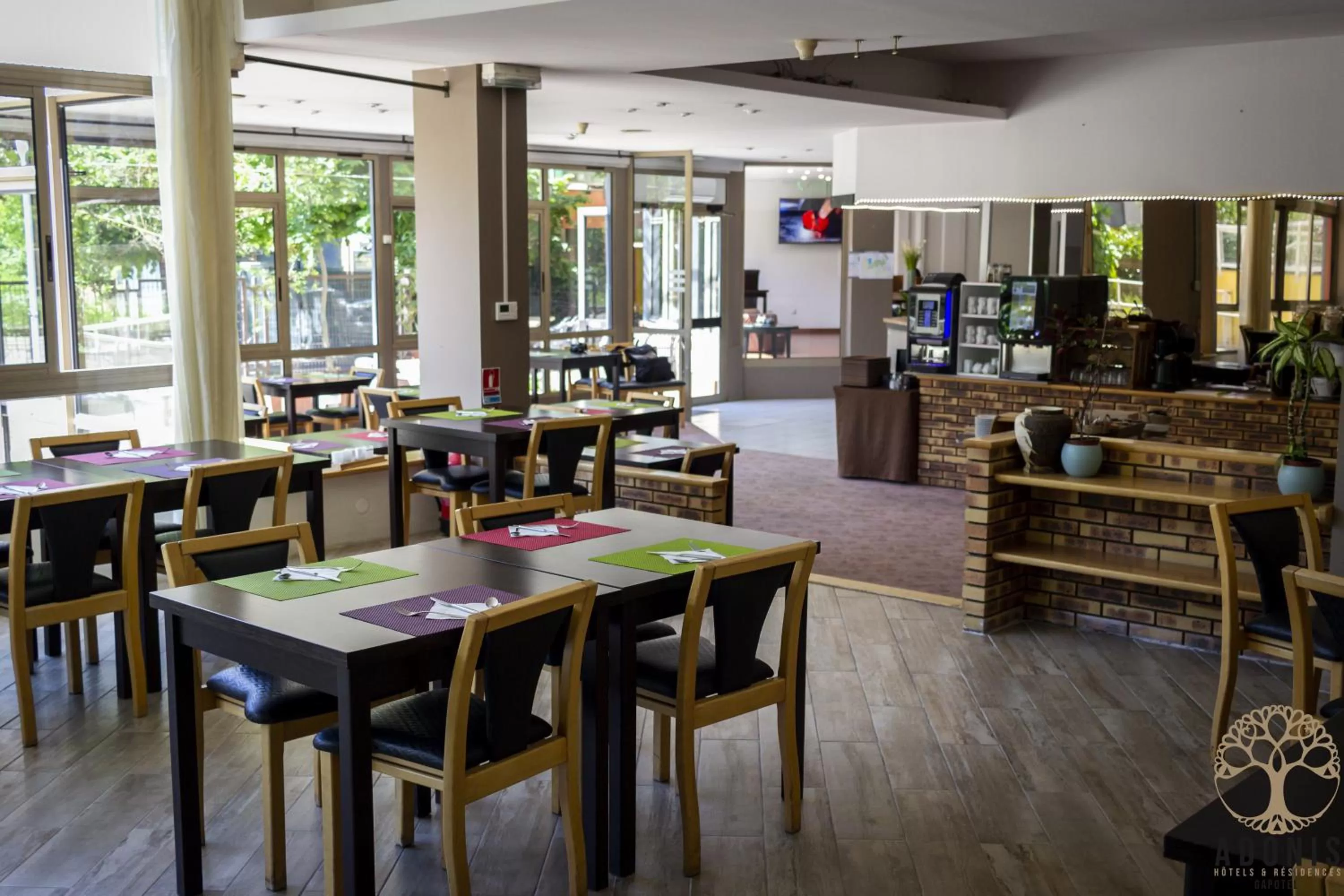 Breakfast in Adonis Gapotel