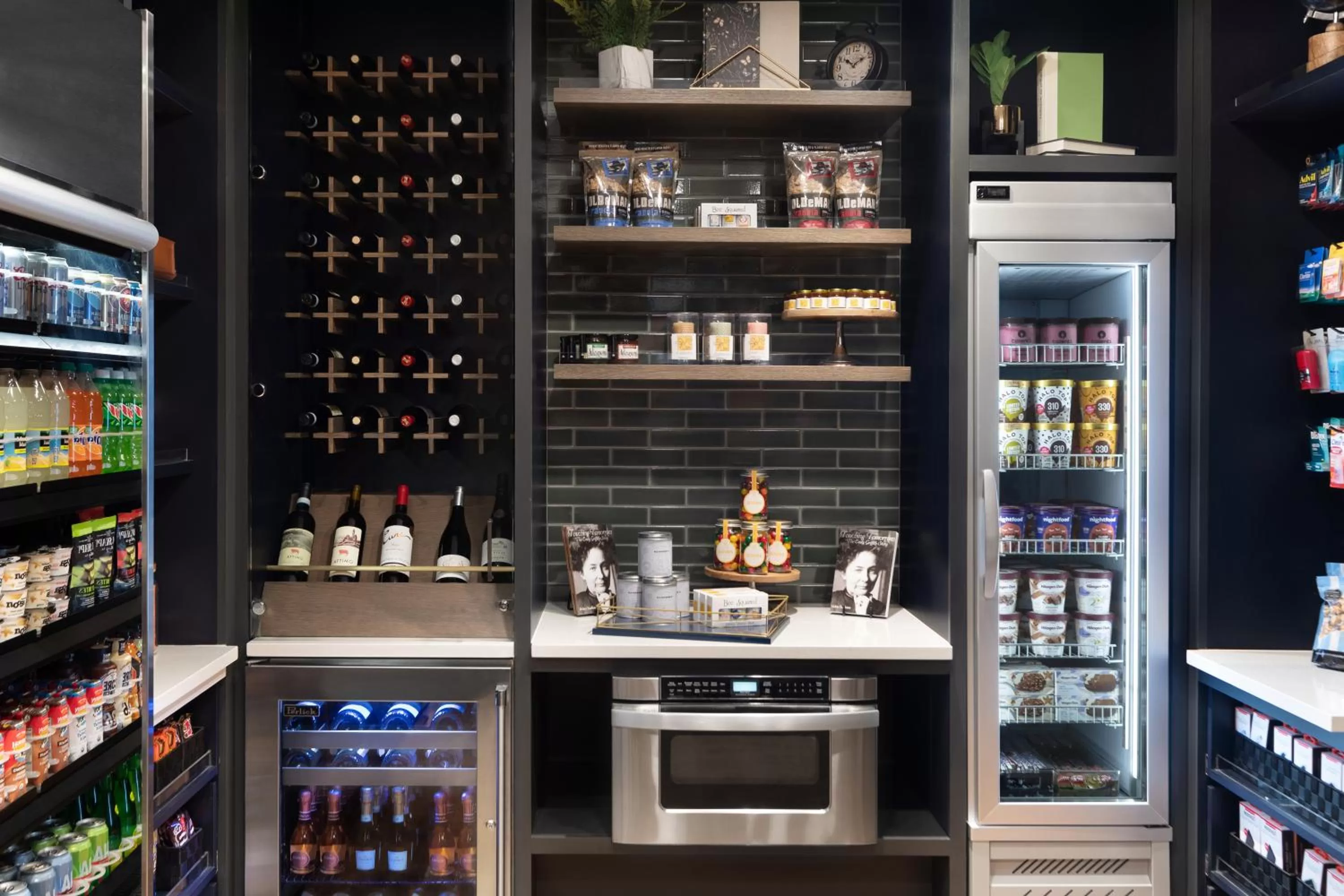 Supermarket/grocery shop in The Slate Hotel Denver Downtown, Tapestry by Hilton