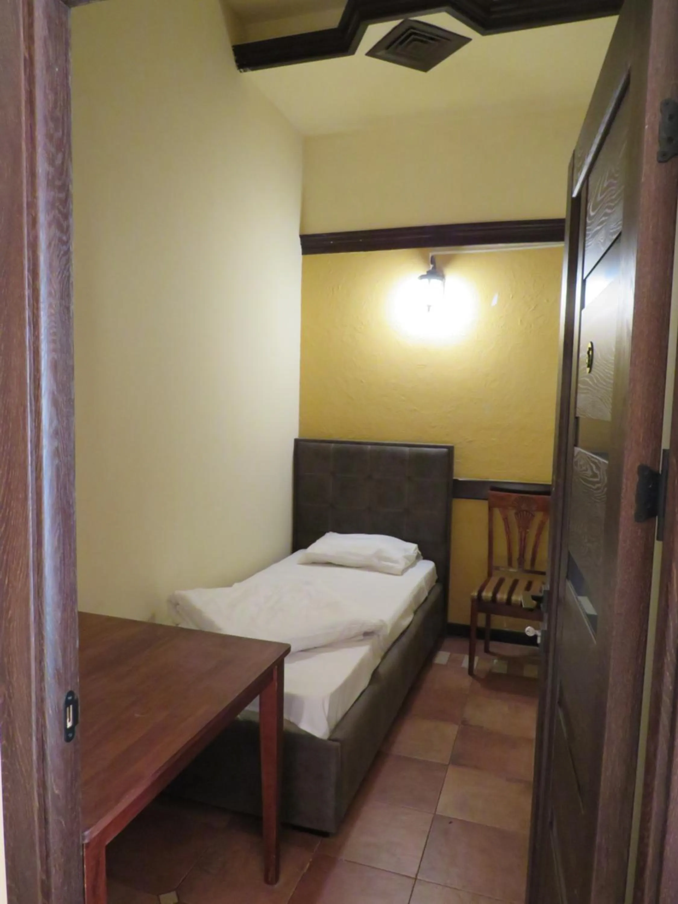 Bed in Hotel Jan & in the very center