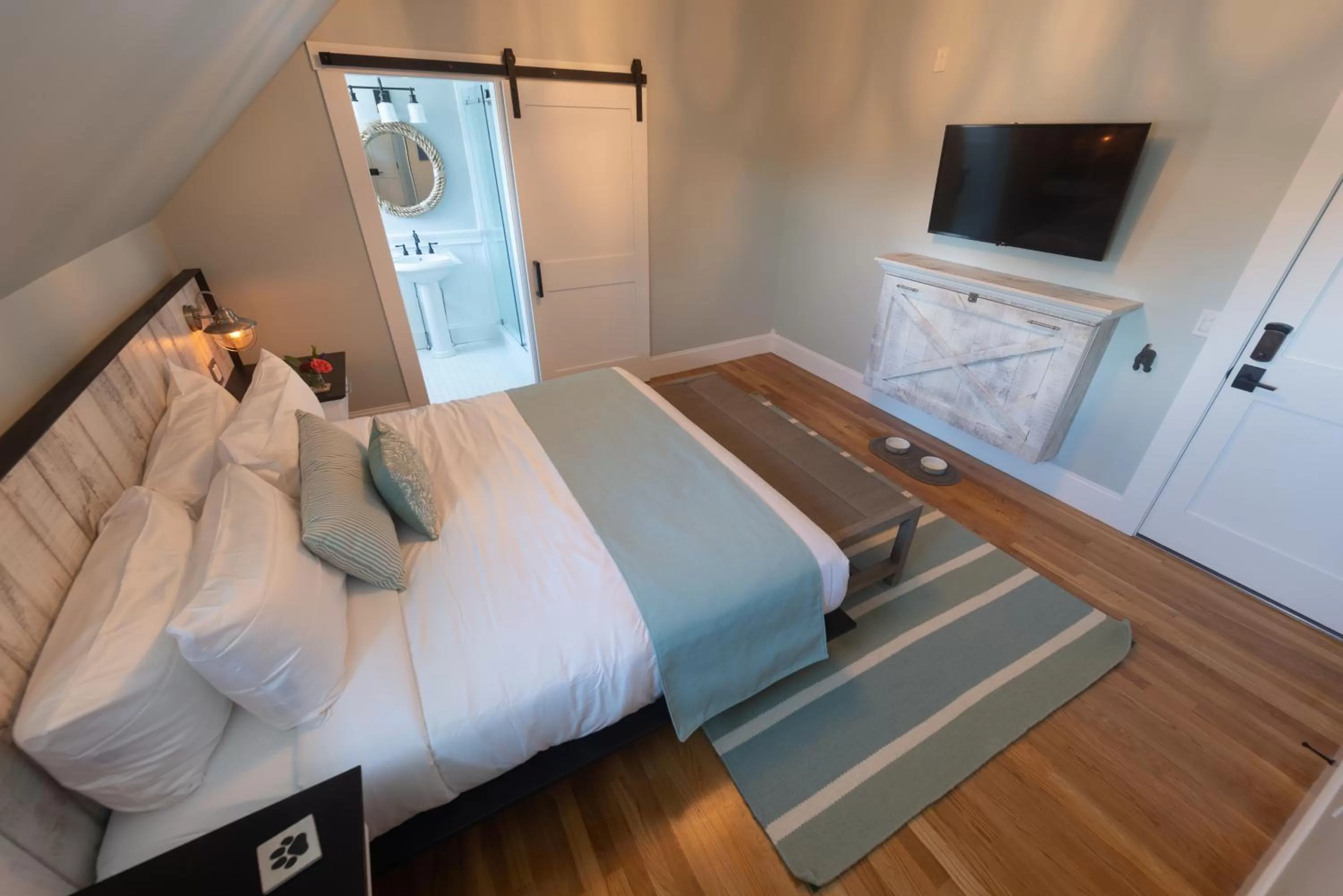 Bed in Paws on Pelham