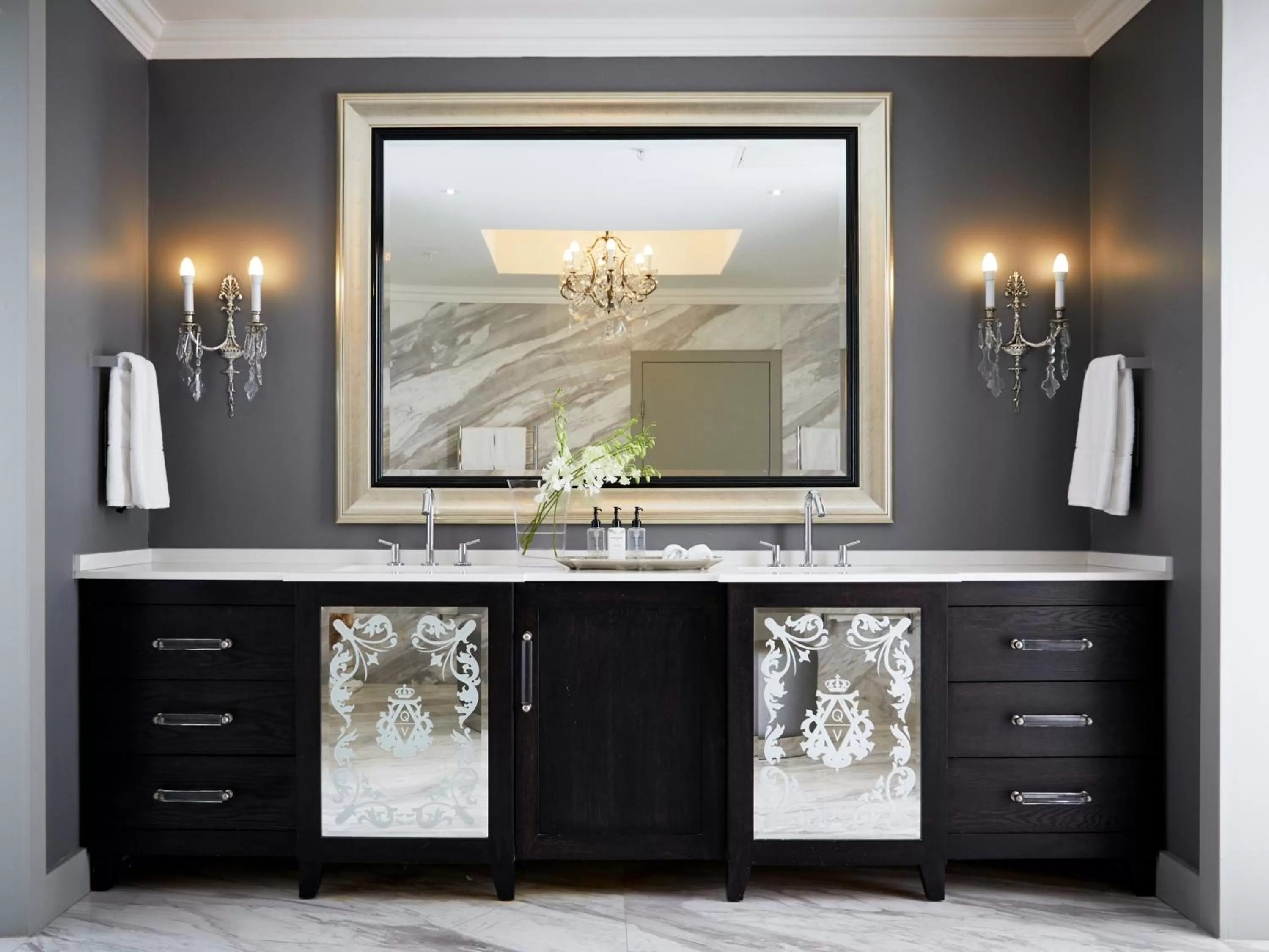 Bathroom in Queen Victoria Hotel by NEWMARK