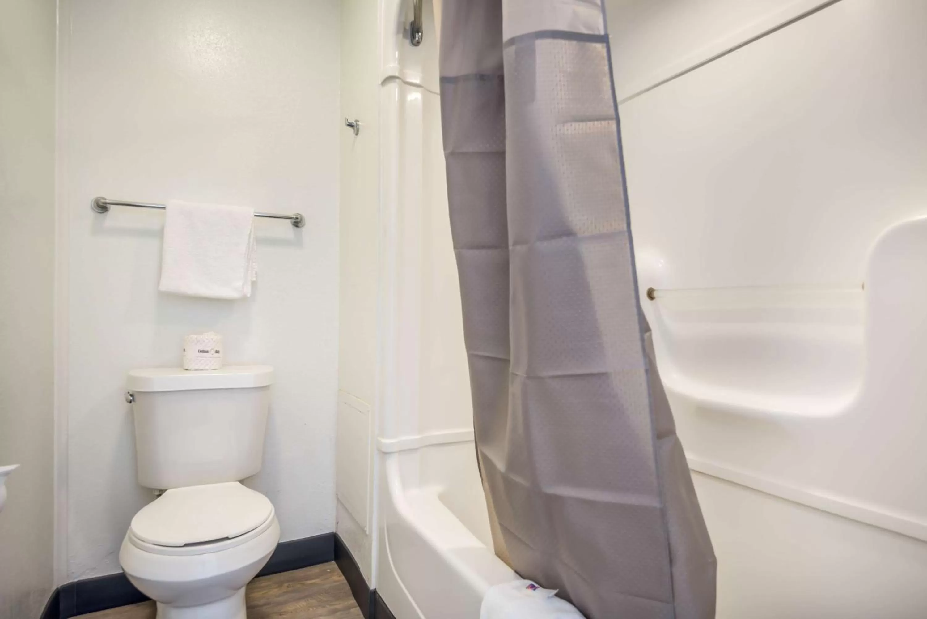 Photo of the whole room in Motel 6-College Station, TX - Bryan