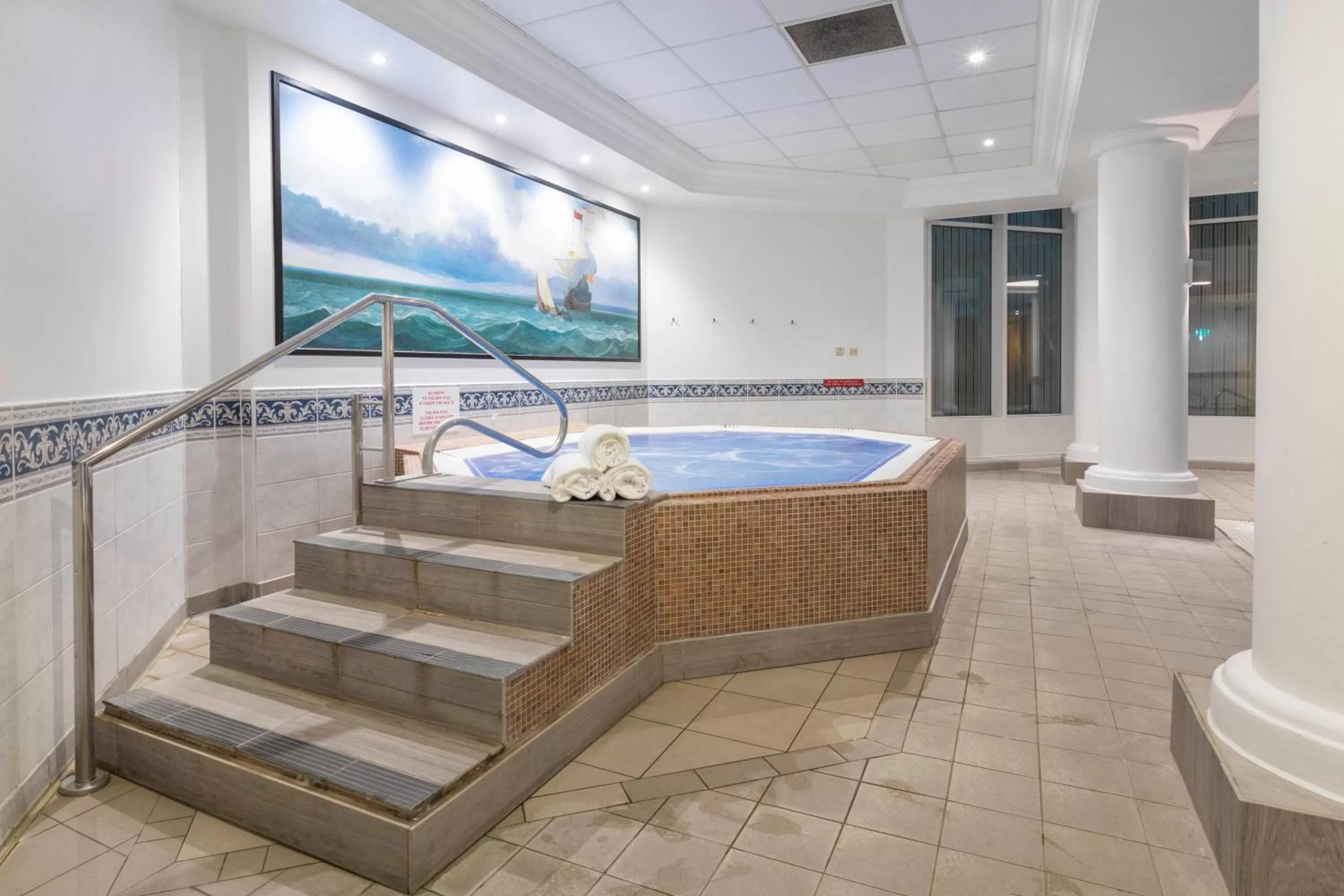 Hot Tub in Leonardo Royal Southampton Grand Harbour