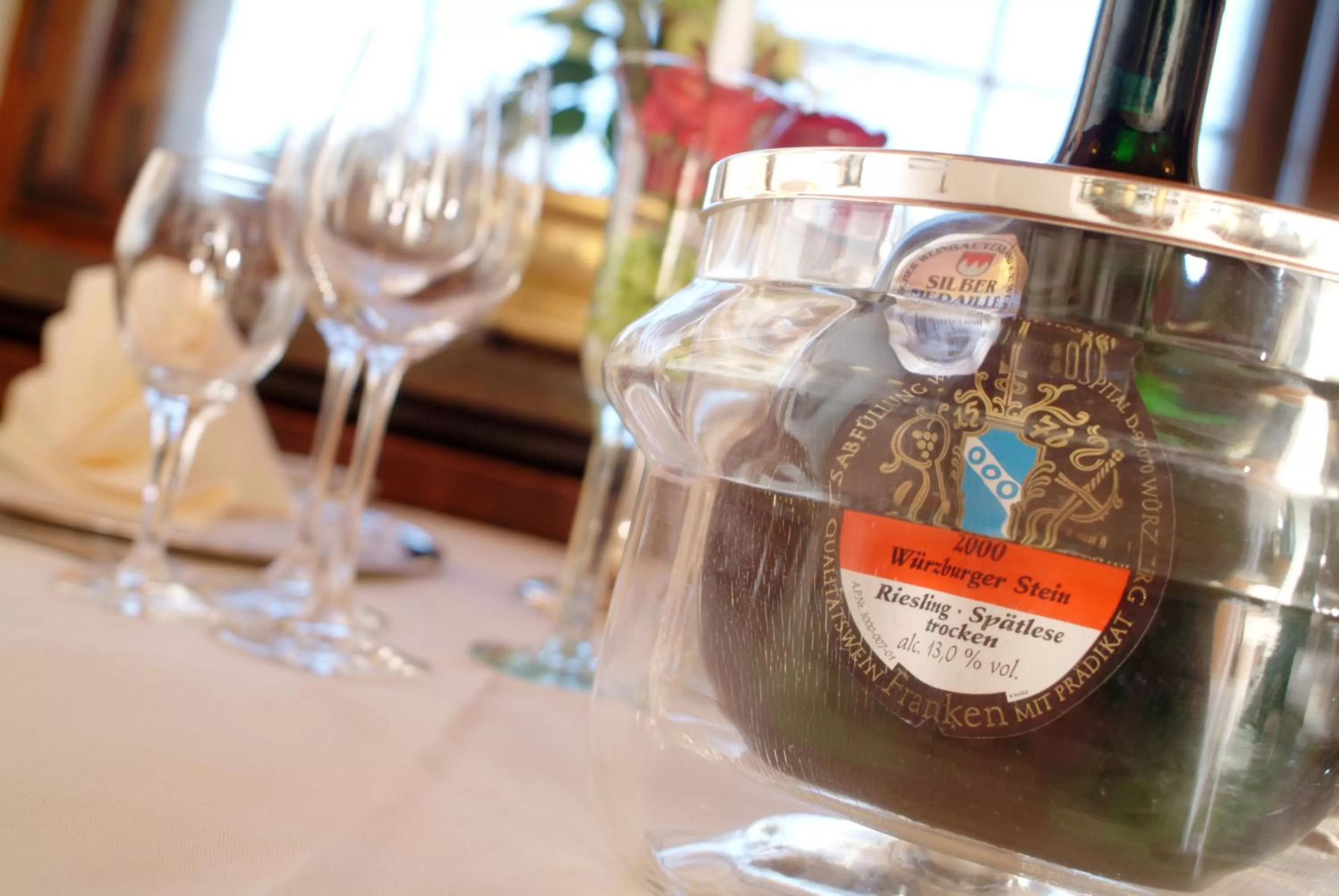 Restaurant/places to eat in Hotel & Restaurant Walfisch