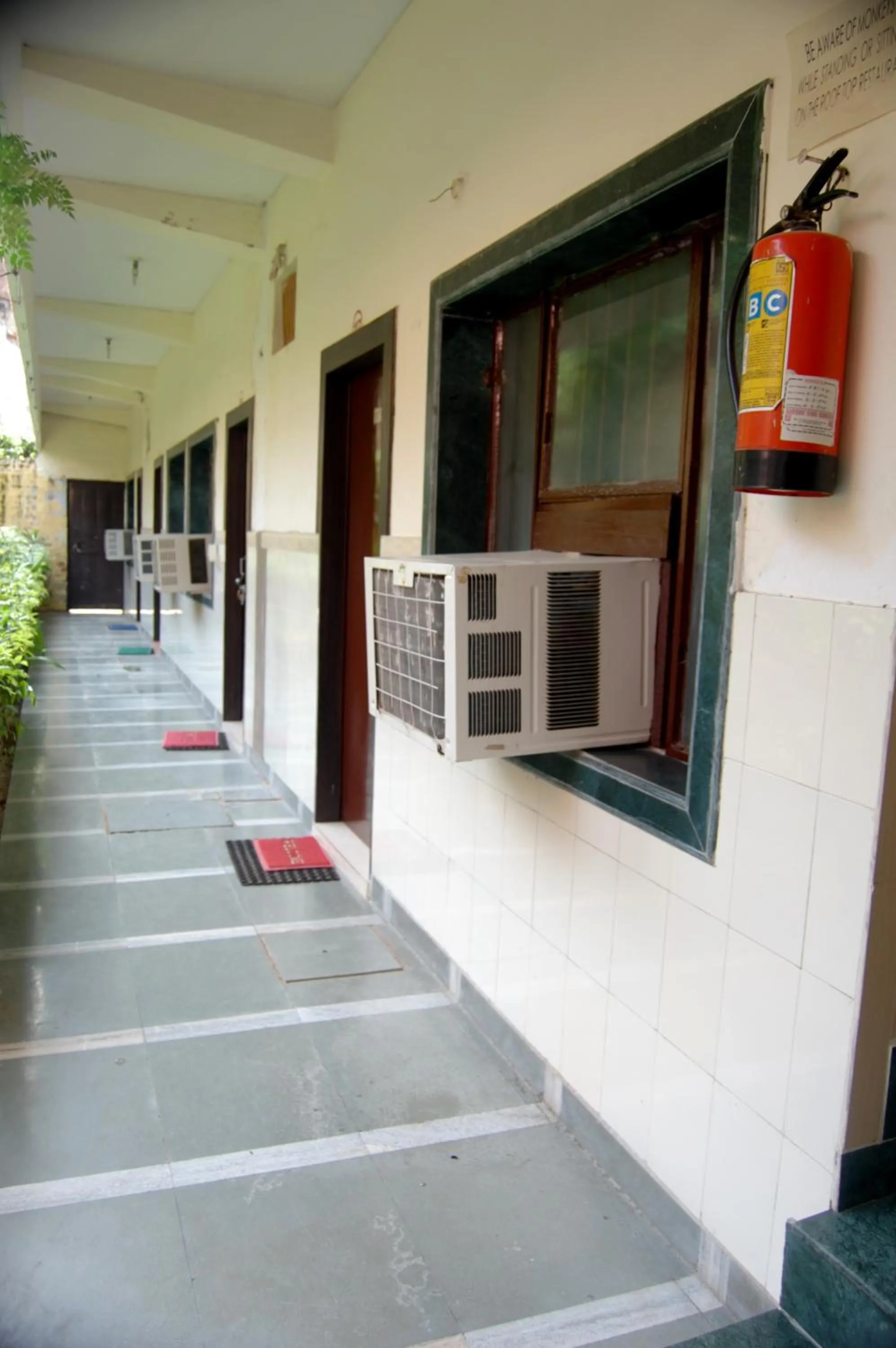 Garden in Hotel Sidhartha Walking Distance From TajMahal