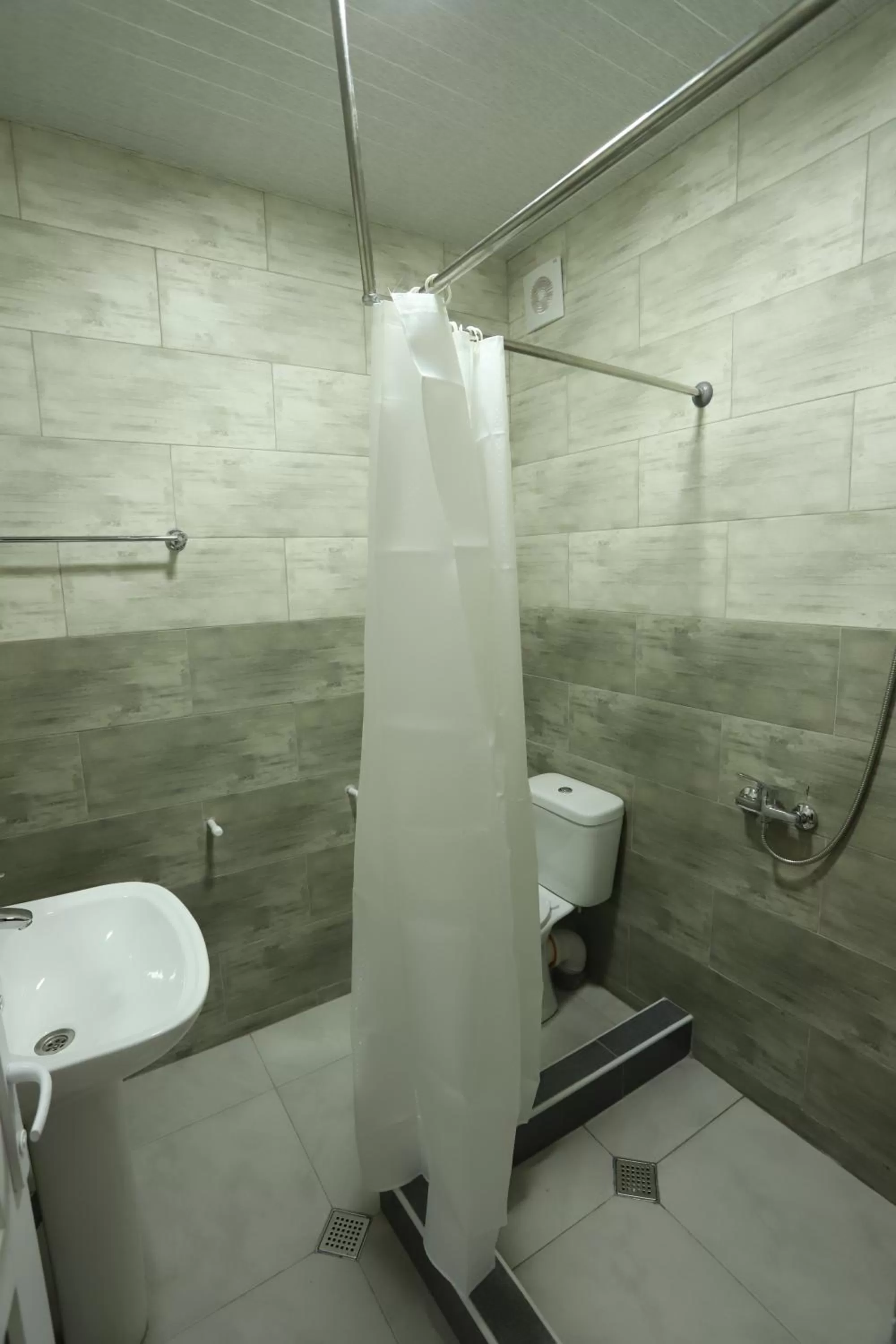 Toilet in Hotel Hollywood