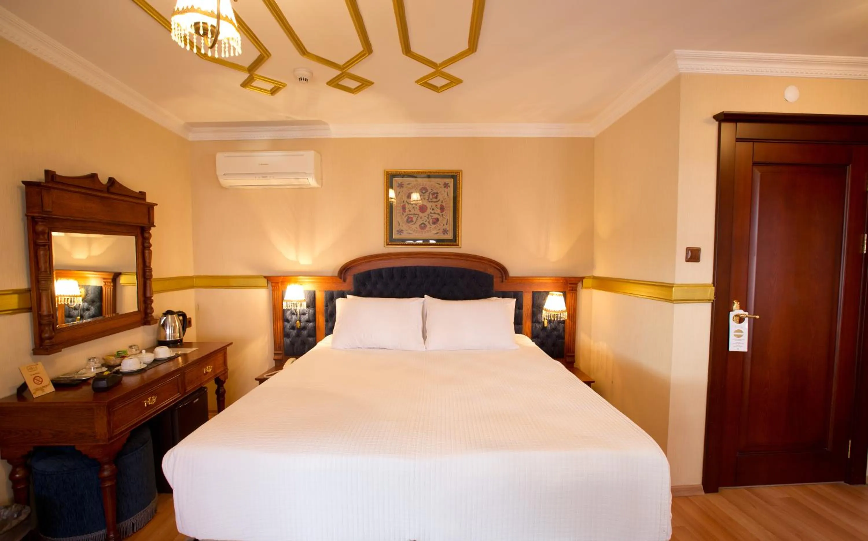 Superior Double Room in Aruna Boutique Hotel