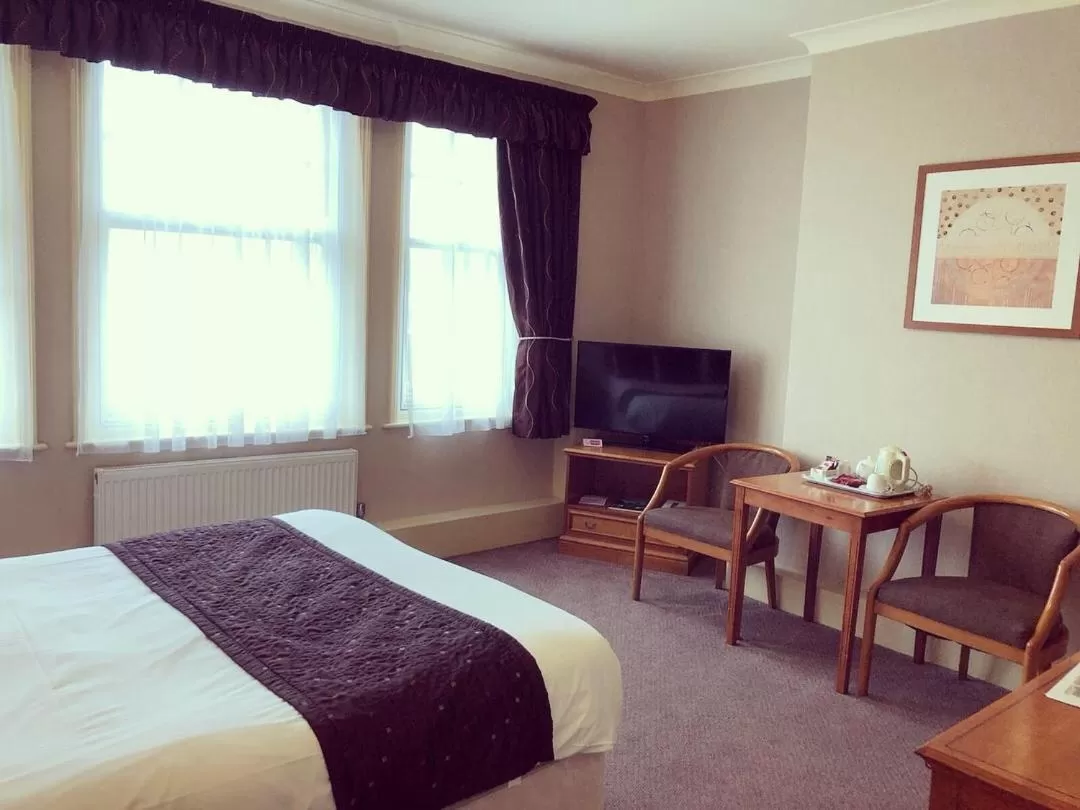 Bed in Hotel Victoria