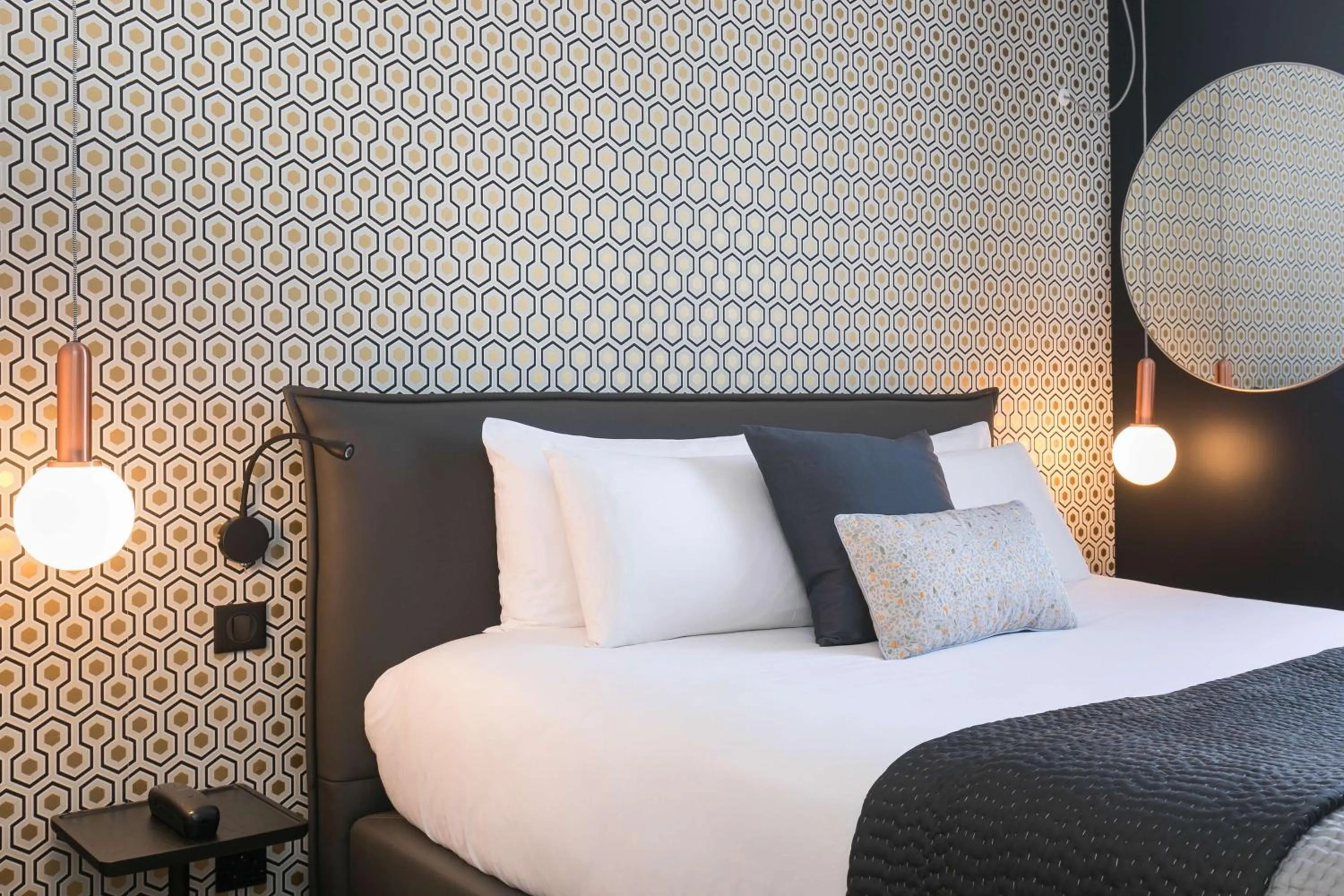 Photo of the whole room, Bed in Hôtel Innes by HappyCulture