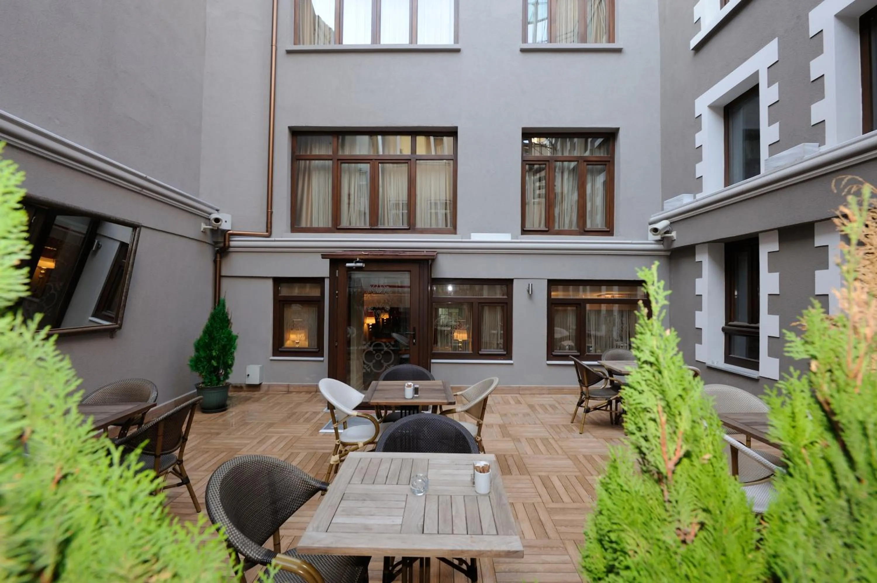 Garden in Collage Pera Hotel