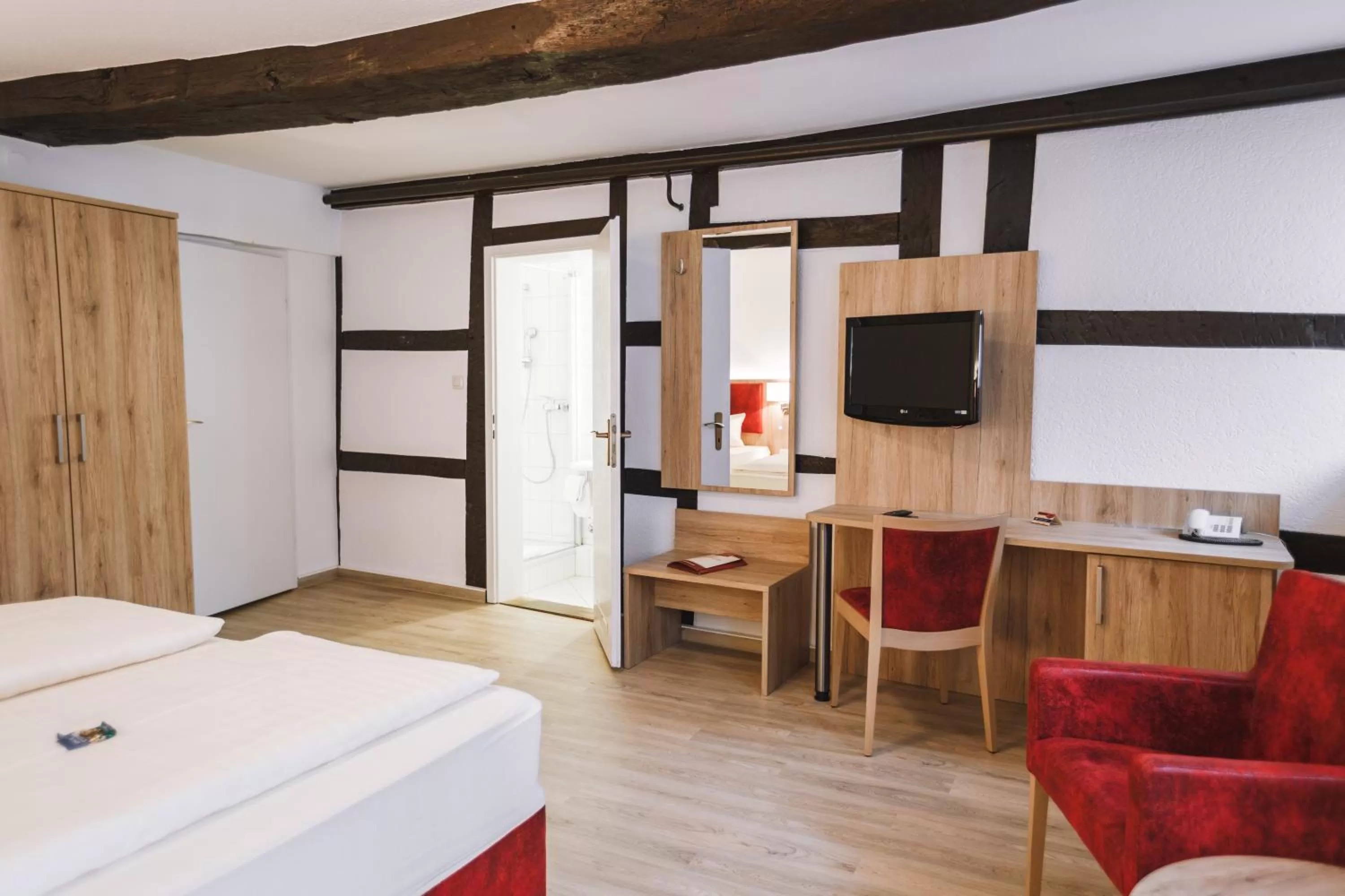 TV and multimedia, Bed in Hotel Stadt Kassel