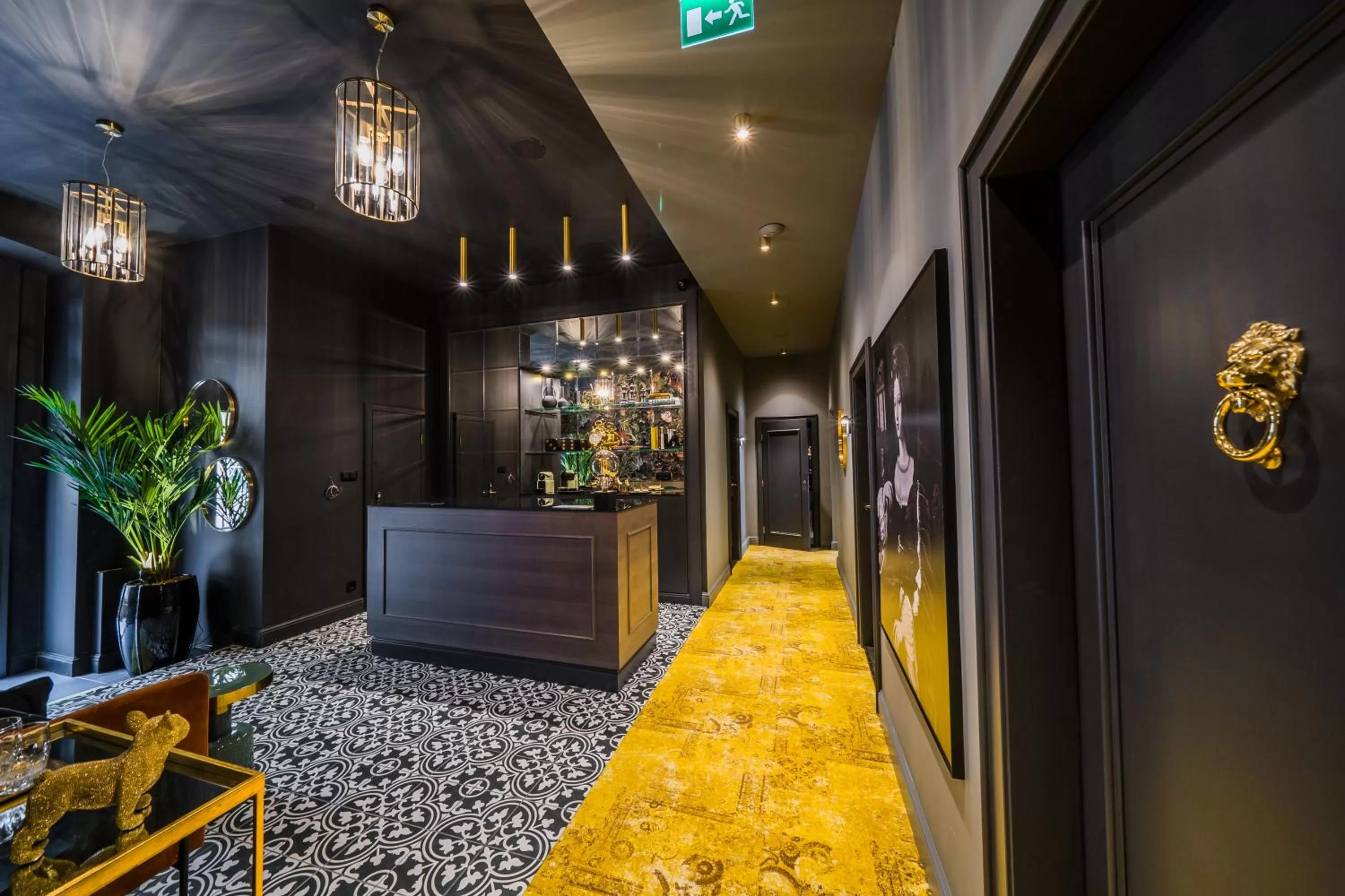 Lobby or reception in Leo Boutique Rooms - Adults Only