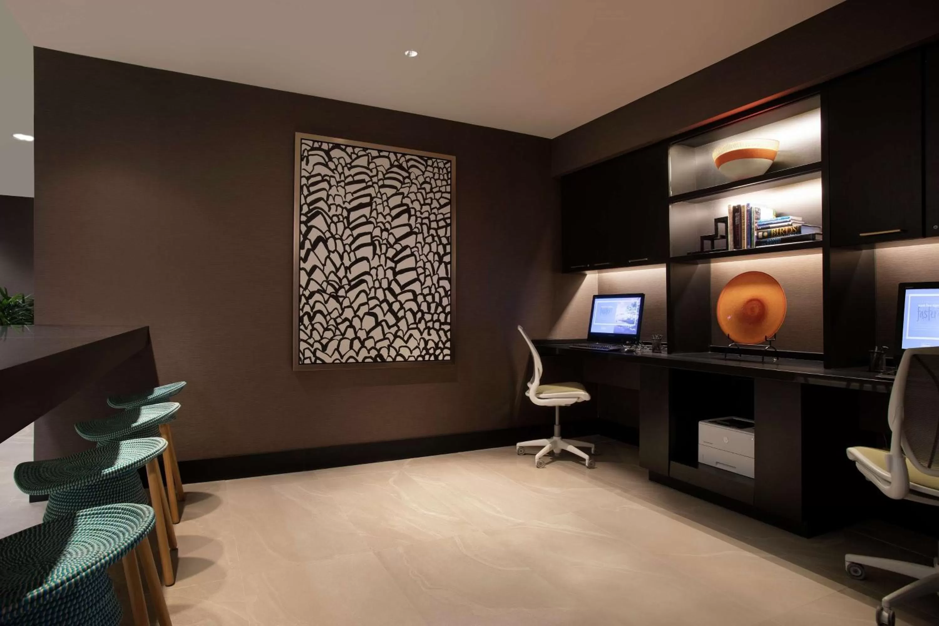 Business facilities in Embassy Suites by Hilton Orlando Airport