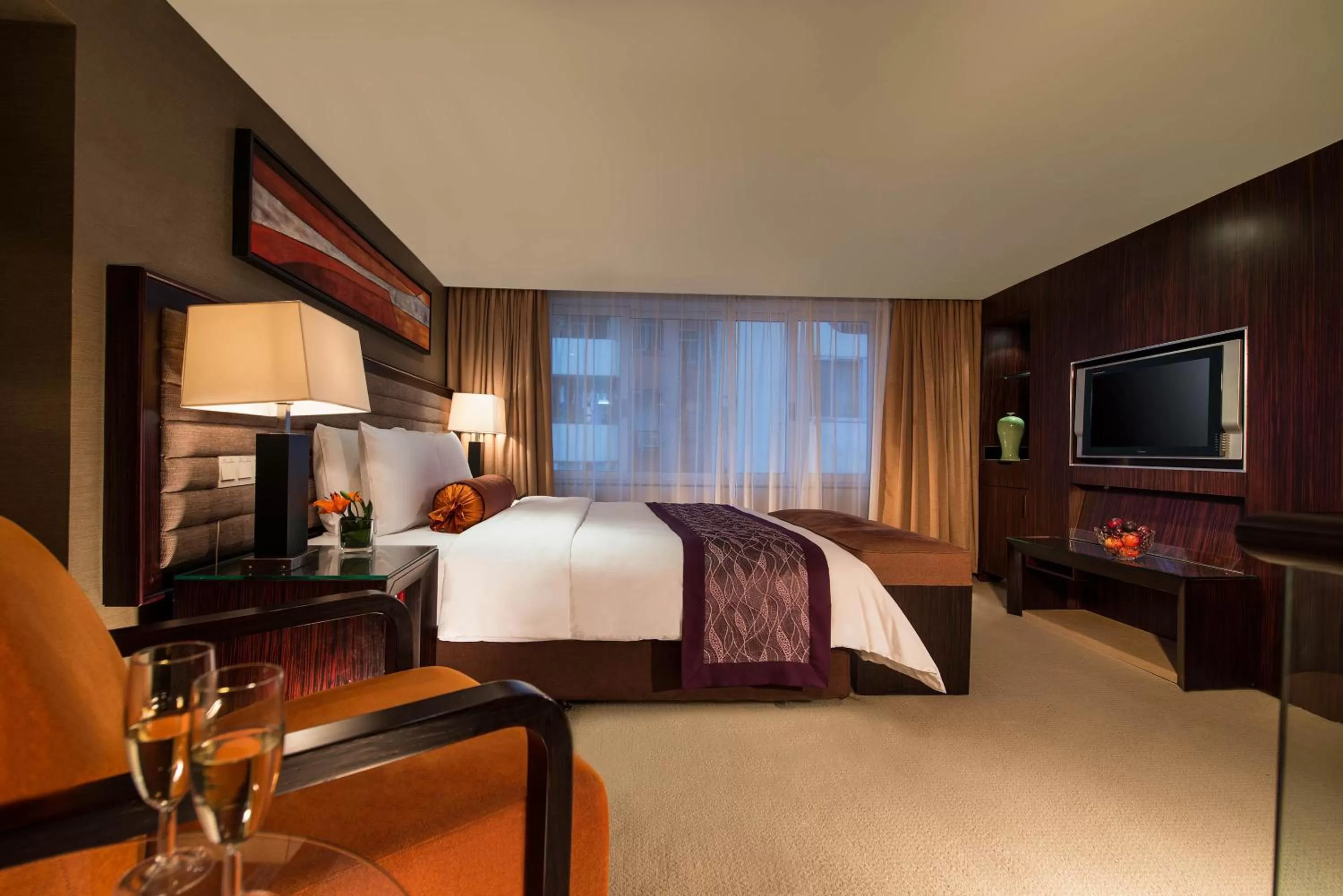 Bed in Shenzhen Sunshine Hotel, Luohu