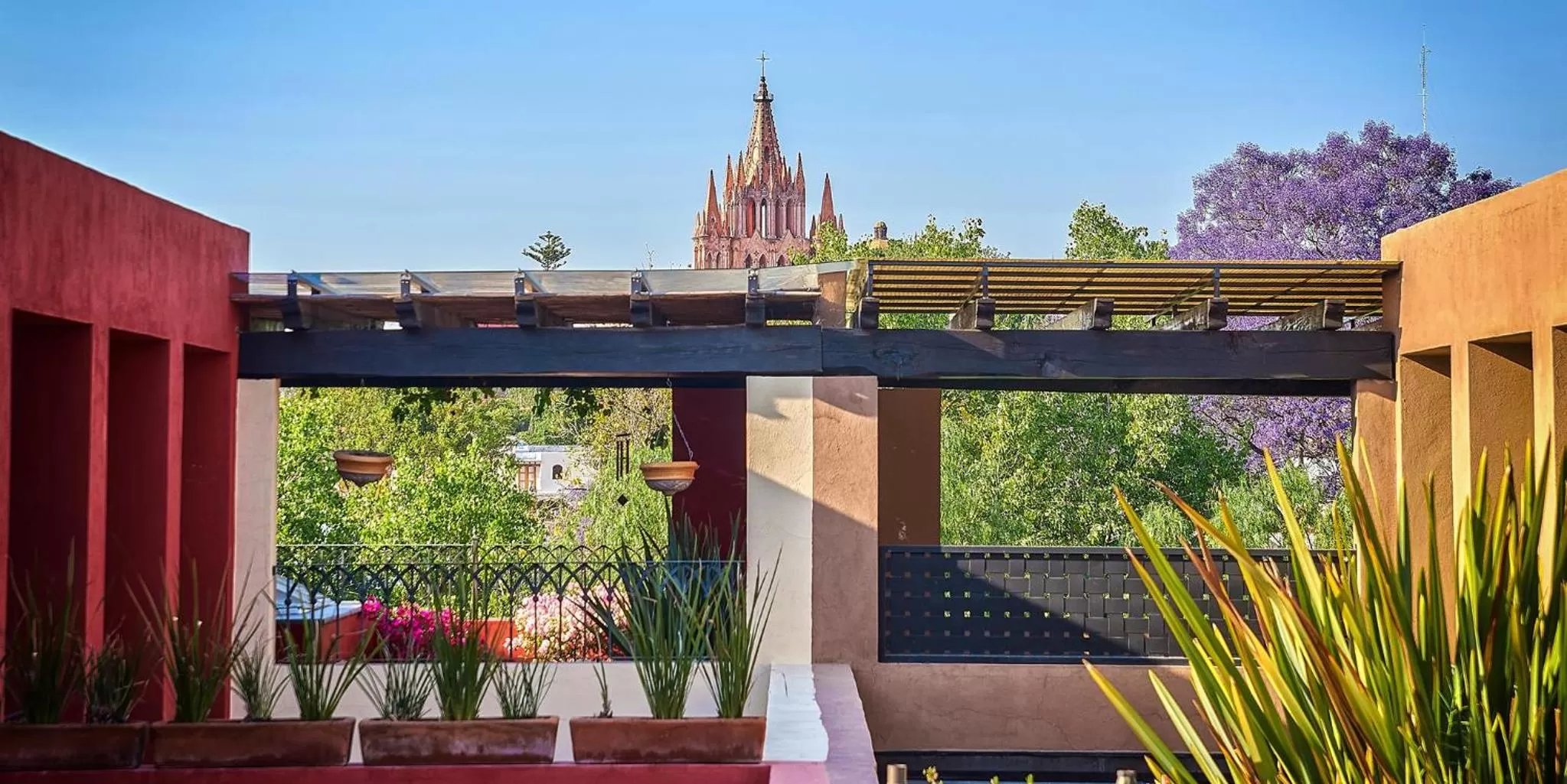 Property Building in Artesana Luxury Villa