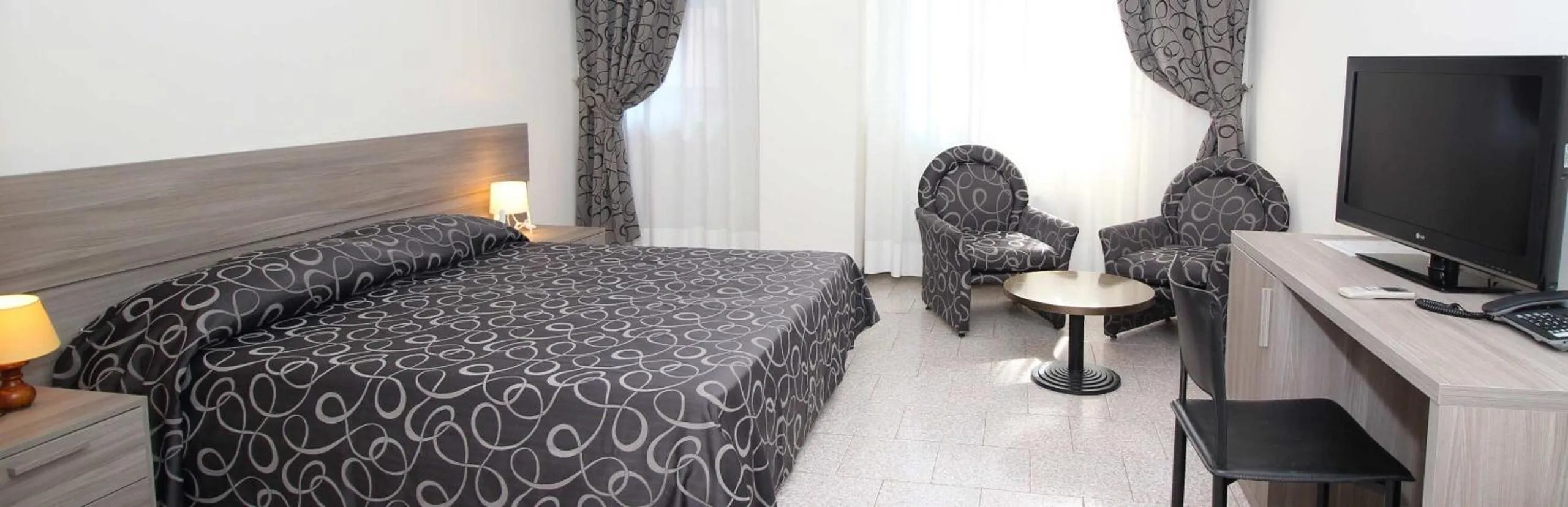 Bed in Hotel Croce Di Malta