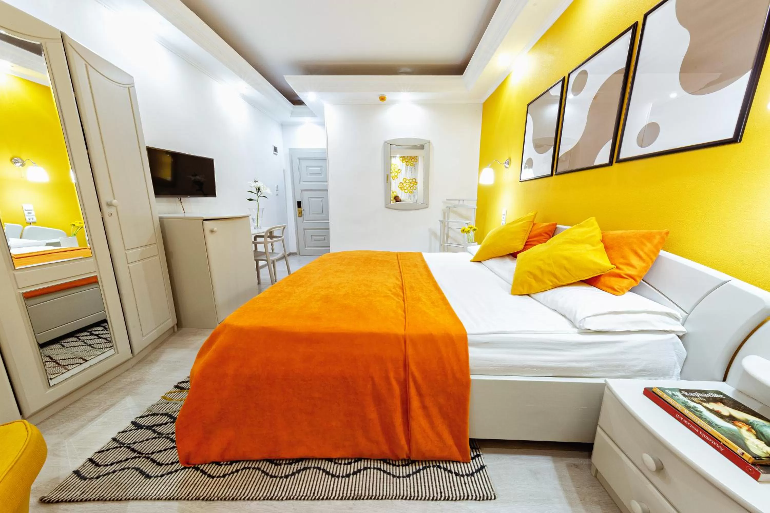 Bed in Relax Comfort Suites Hotel