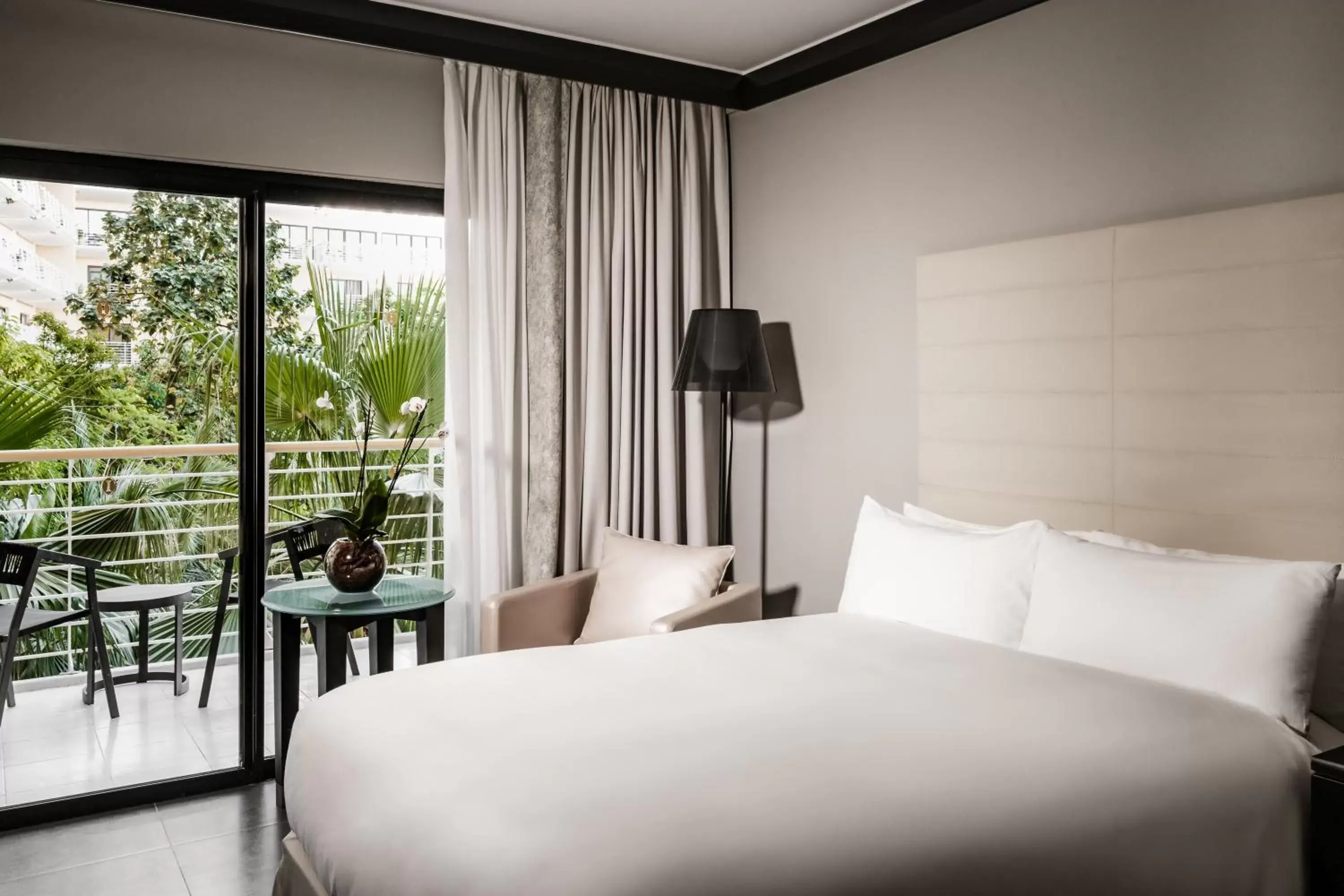 Classic King Room with Garden View in InterContinental Malta by IHG Classic King Room with Garden View in InterContinental Malta by IHG