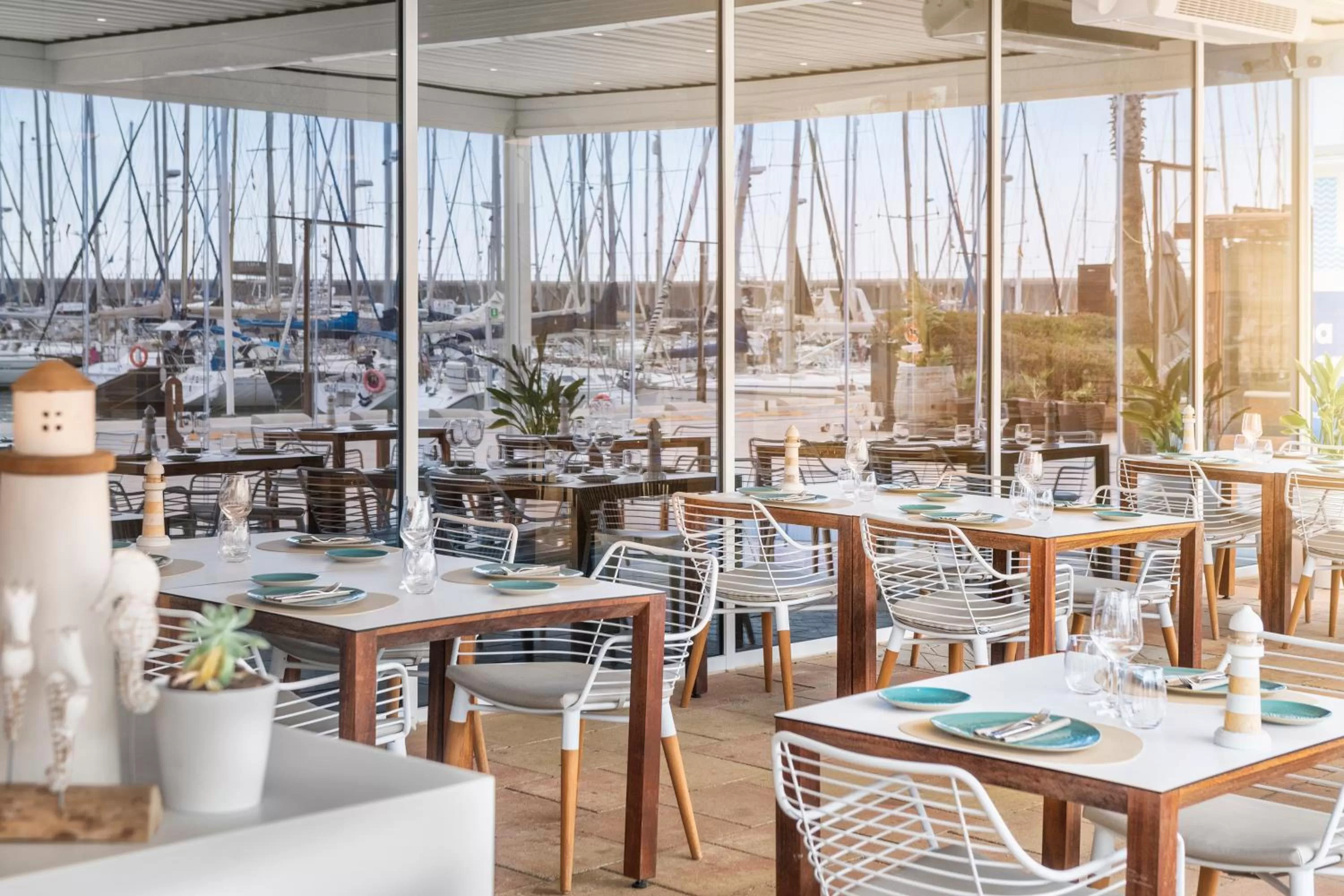 Restaurant/places to eat in Hotel Marina Badalona
