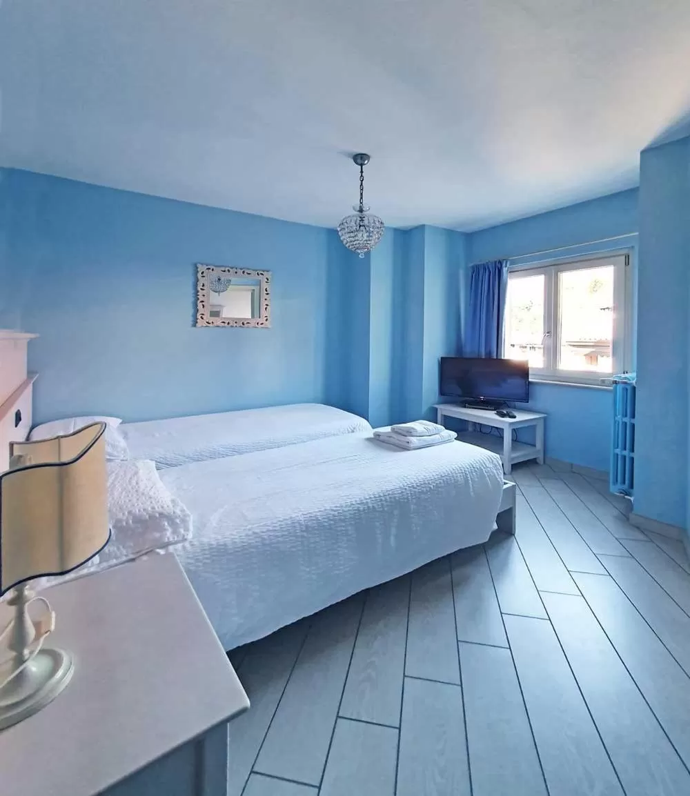 Photo of the whole room, Bed in Borgo alla Sorgente