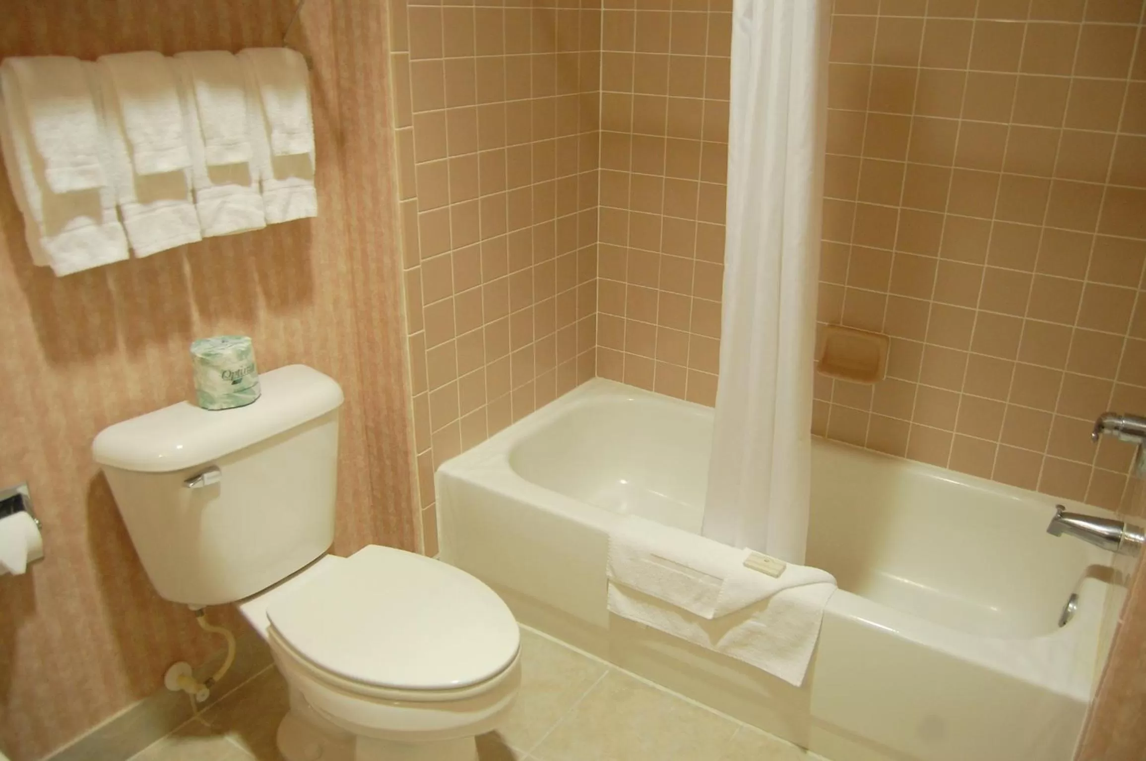 Bathroom in Landmark Inn Fort Irwin