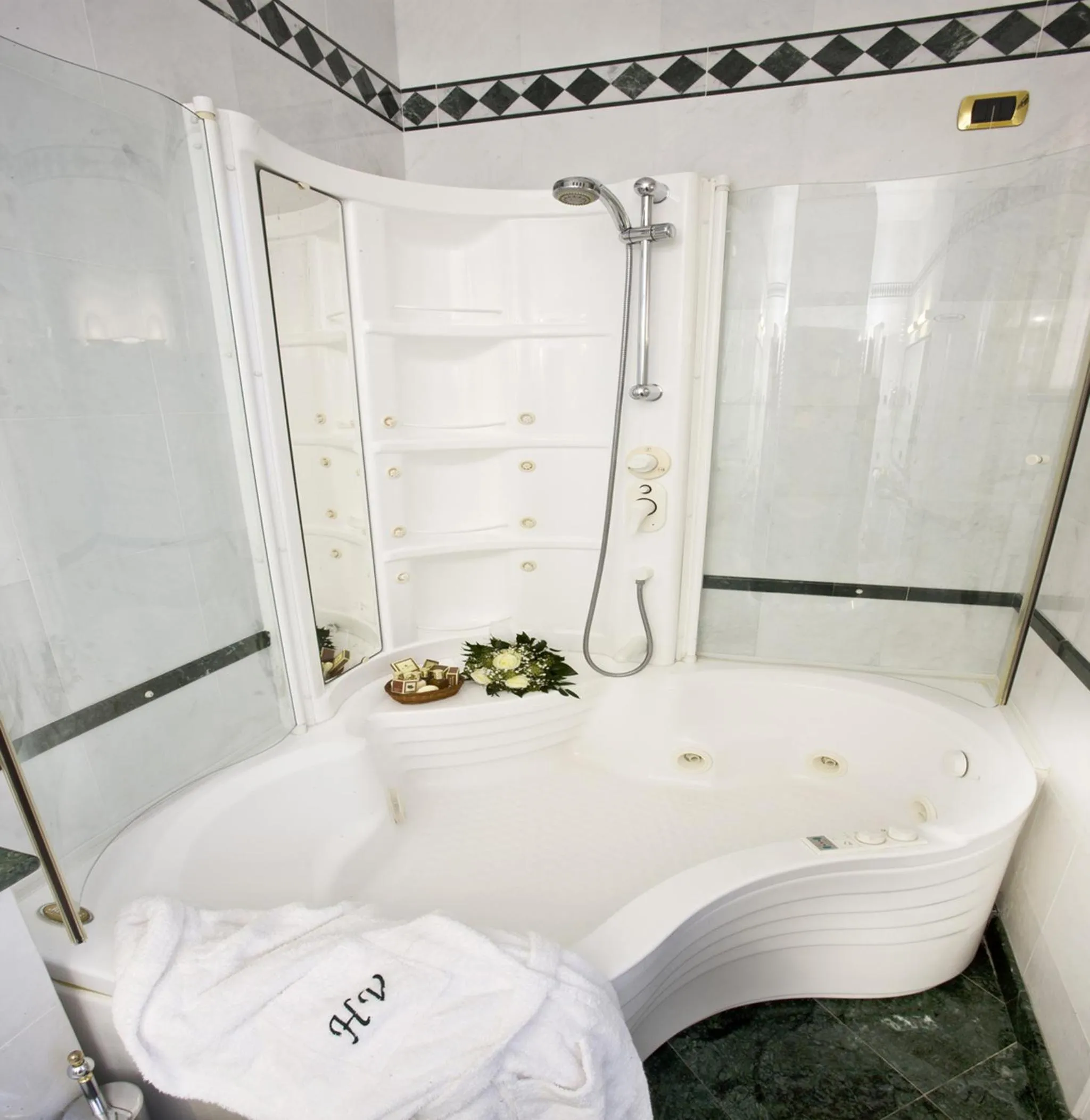 Bathroom in Hotel Vittoria