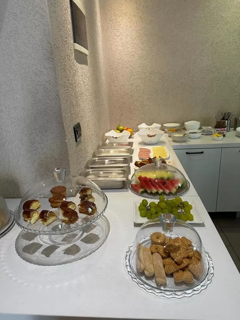 Food in Vila Park Hotel 1