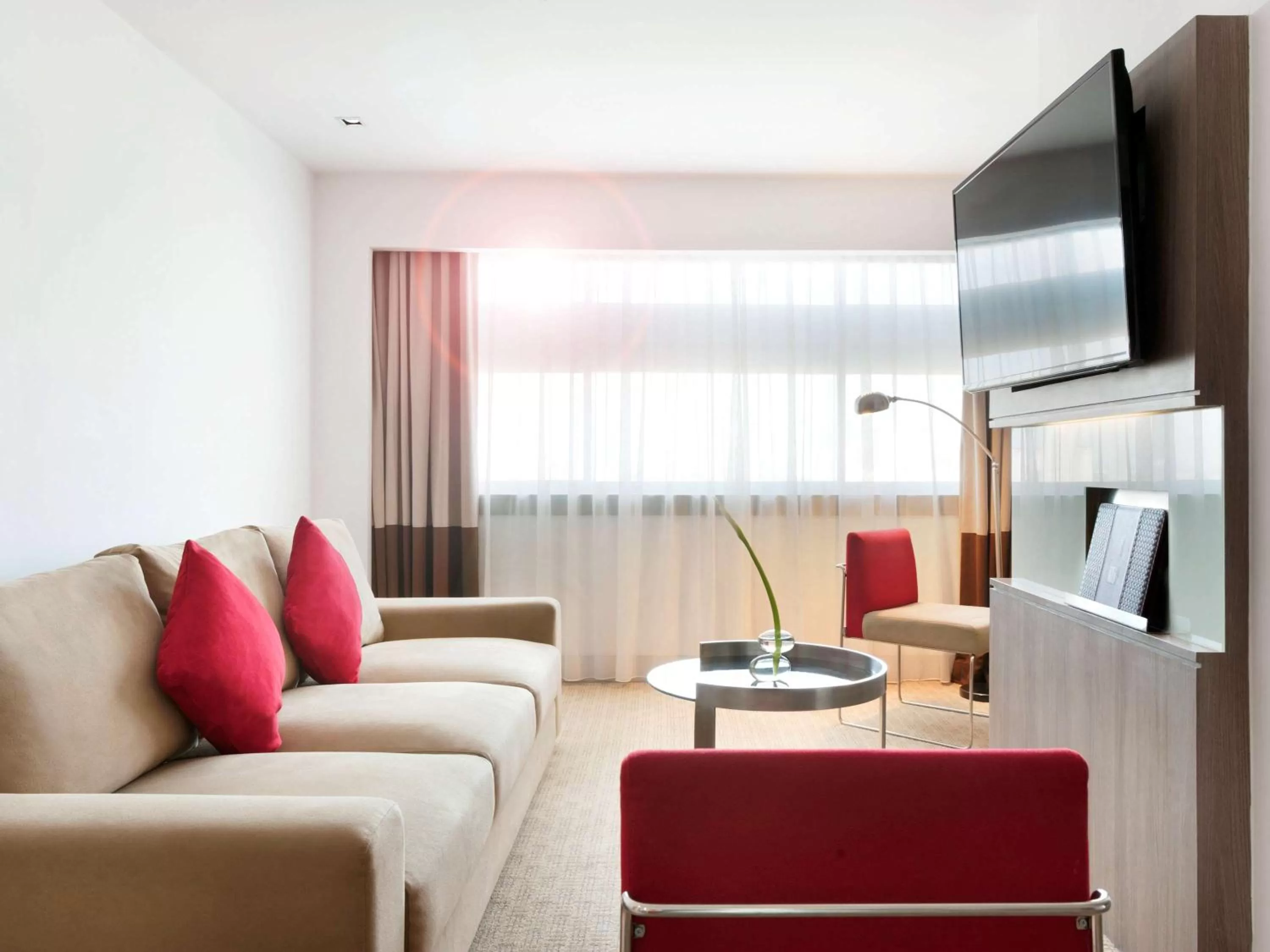 Photo of the whole room in Novotel Jakarta Gajah Mada