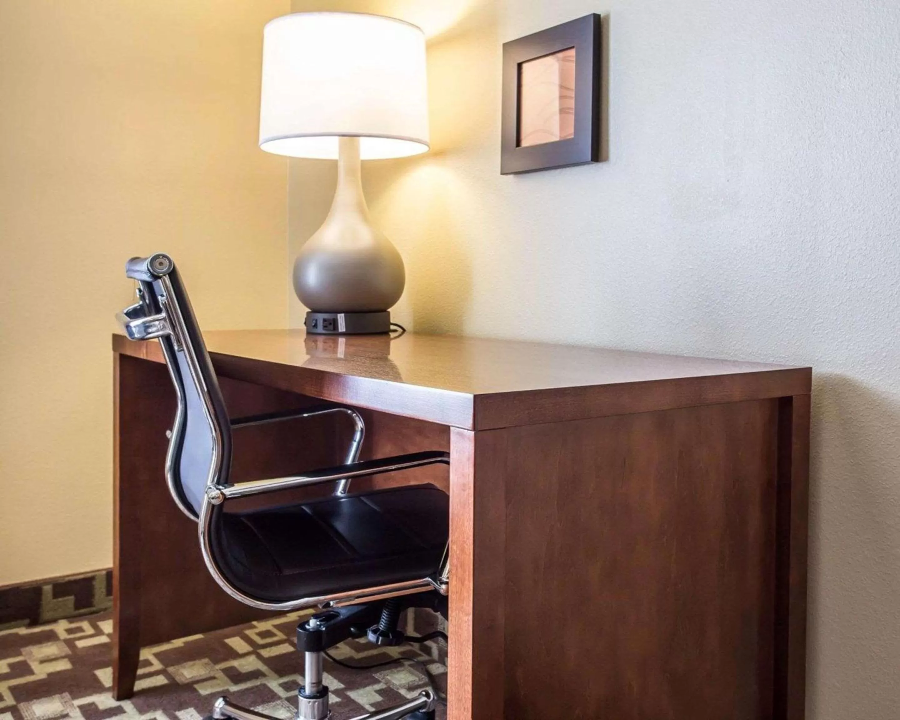 Photo of the whole room in Comfort Inn & Suites Walterboro I-95