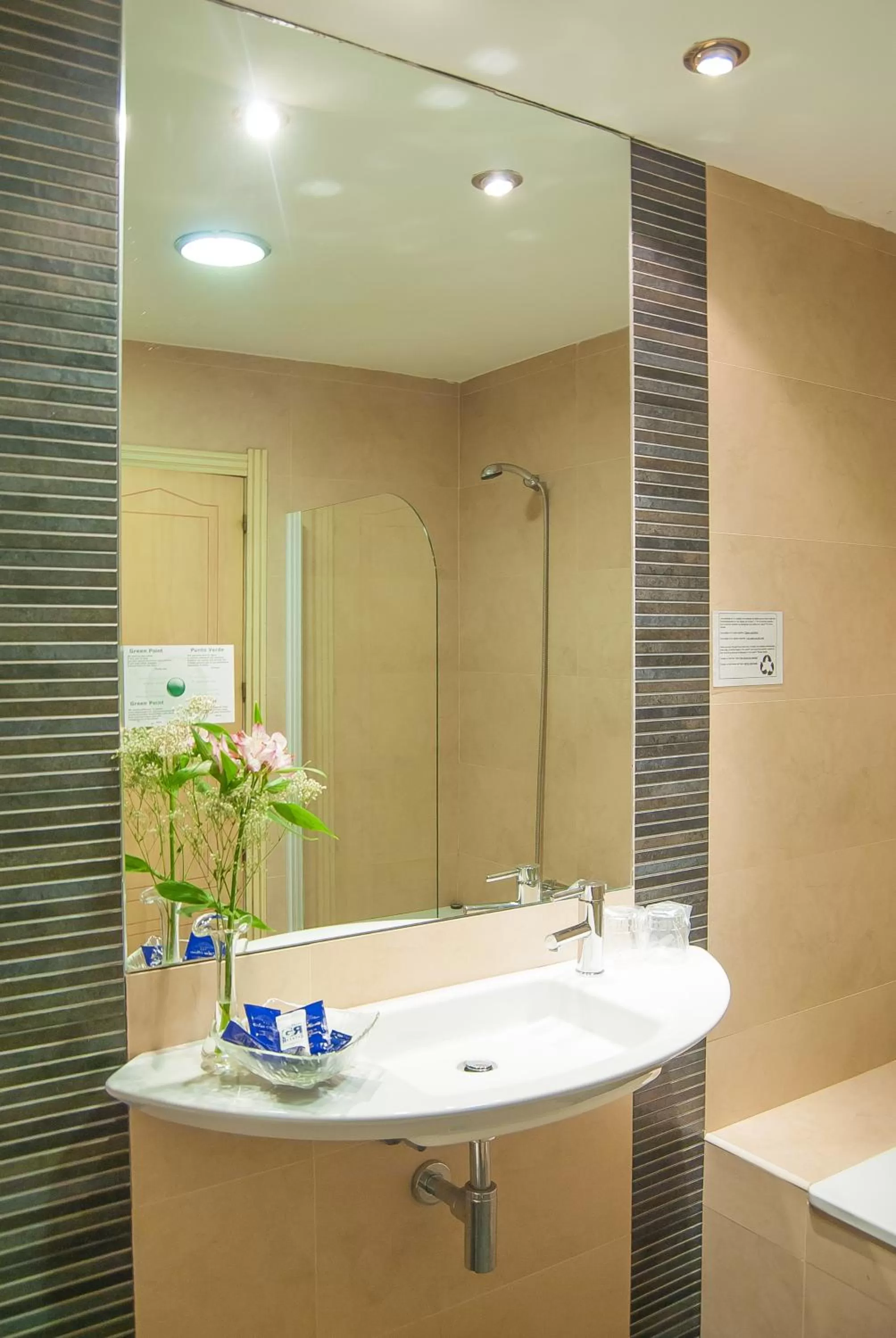 Bathroom in Ana María