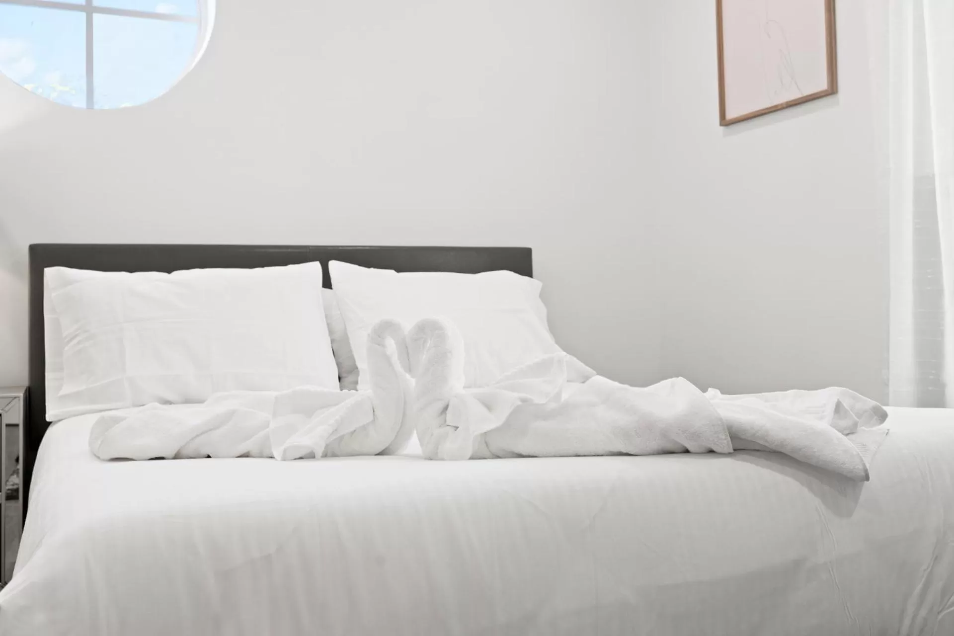 Bed in Sunset Inn-South Miami