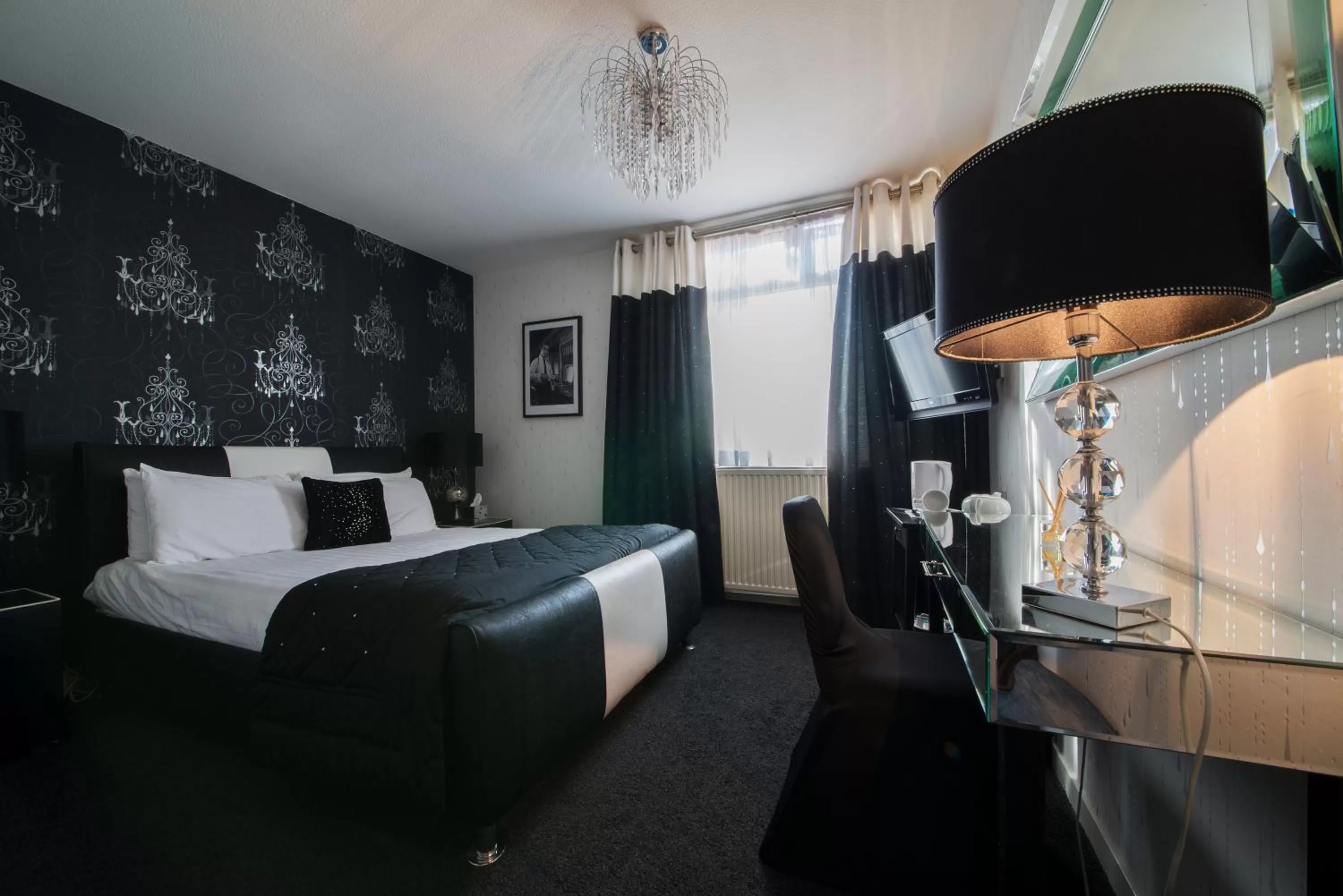 Bedroom, Bed in The Burnside Hotel