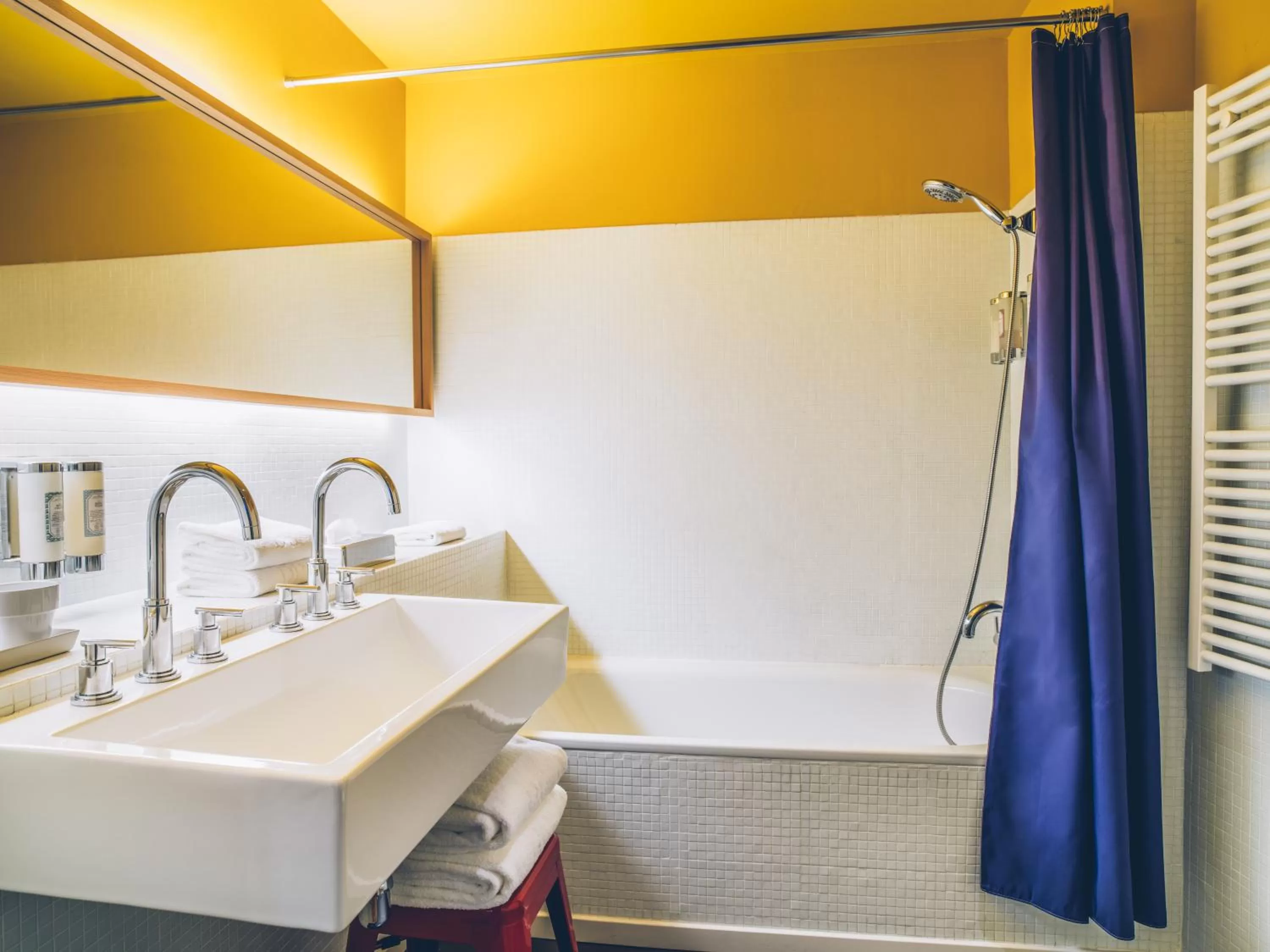 Toilet in Iberostar Las Letras Gran Via