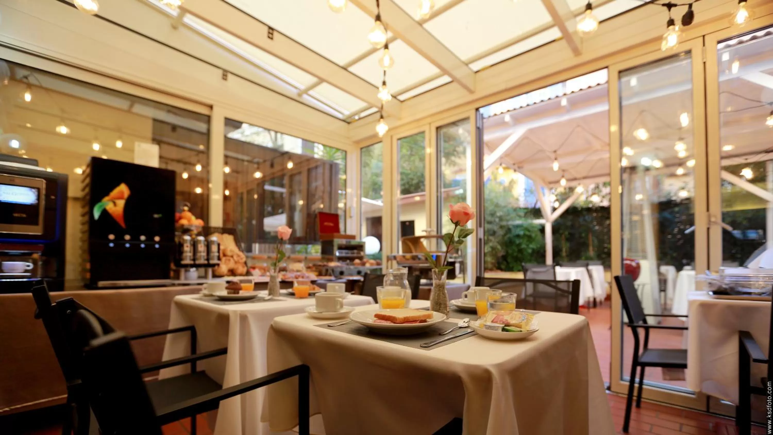 Restaurant/places to eat in Hotel Giolitti Smart