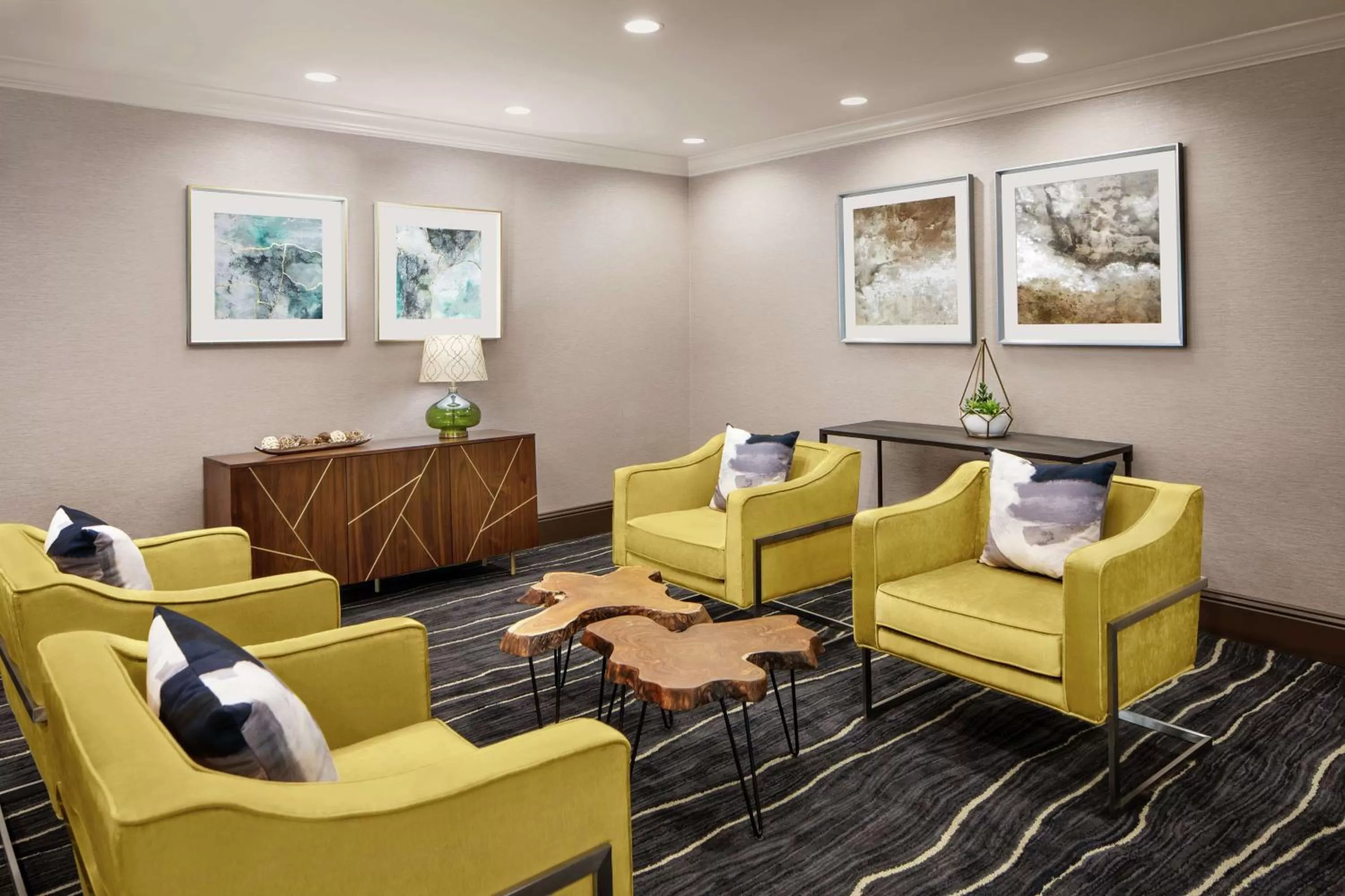 Meeting/conference room in Embassy Suites by Hilton Fort Worth Downtown