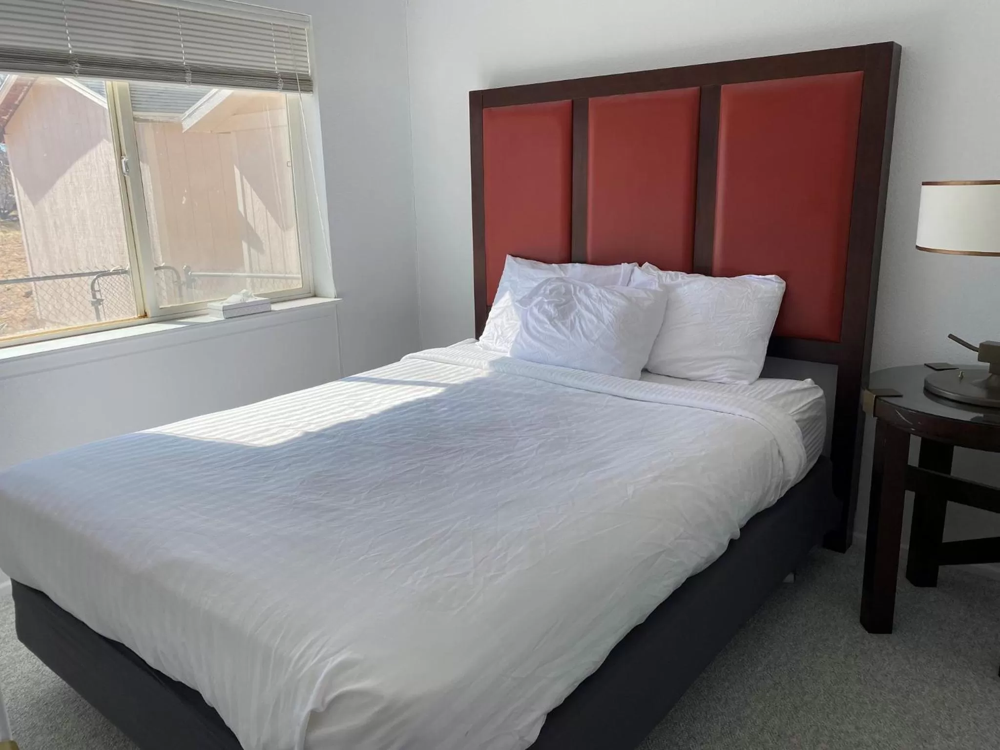 Bedroom, Bed in Ticaboo Lodge