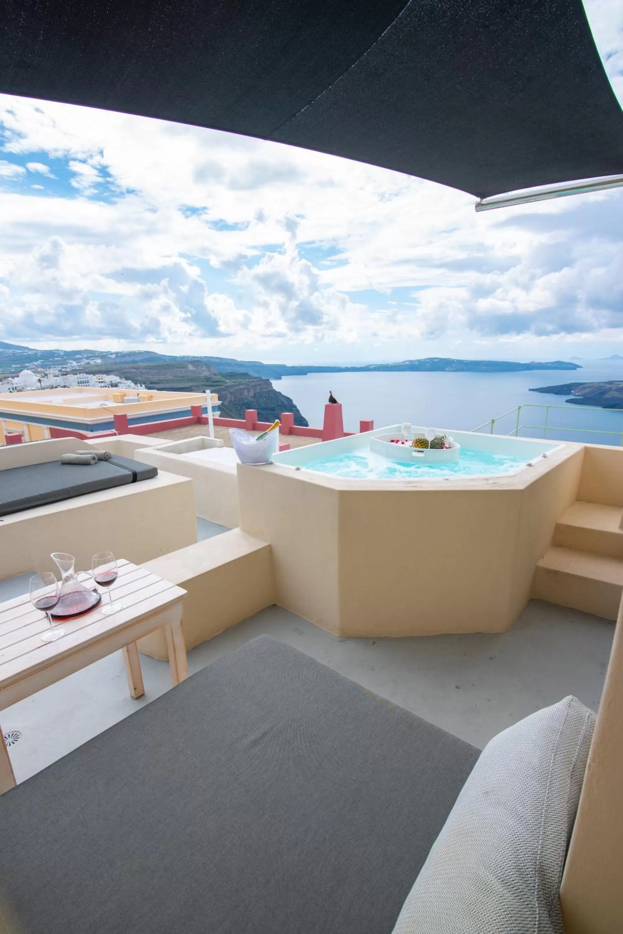 Caldera Cliff Illusion