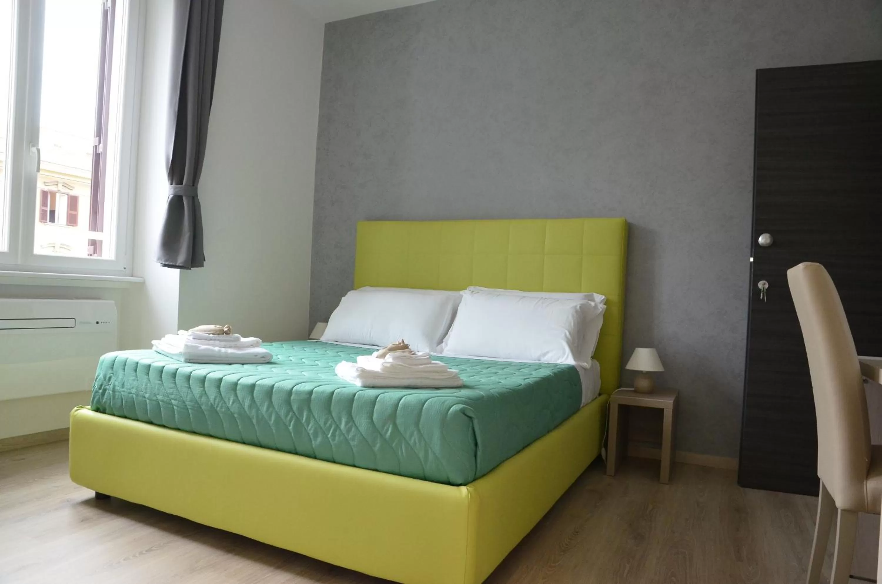 Bed in SunnyCornerinRHome