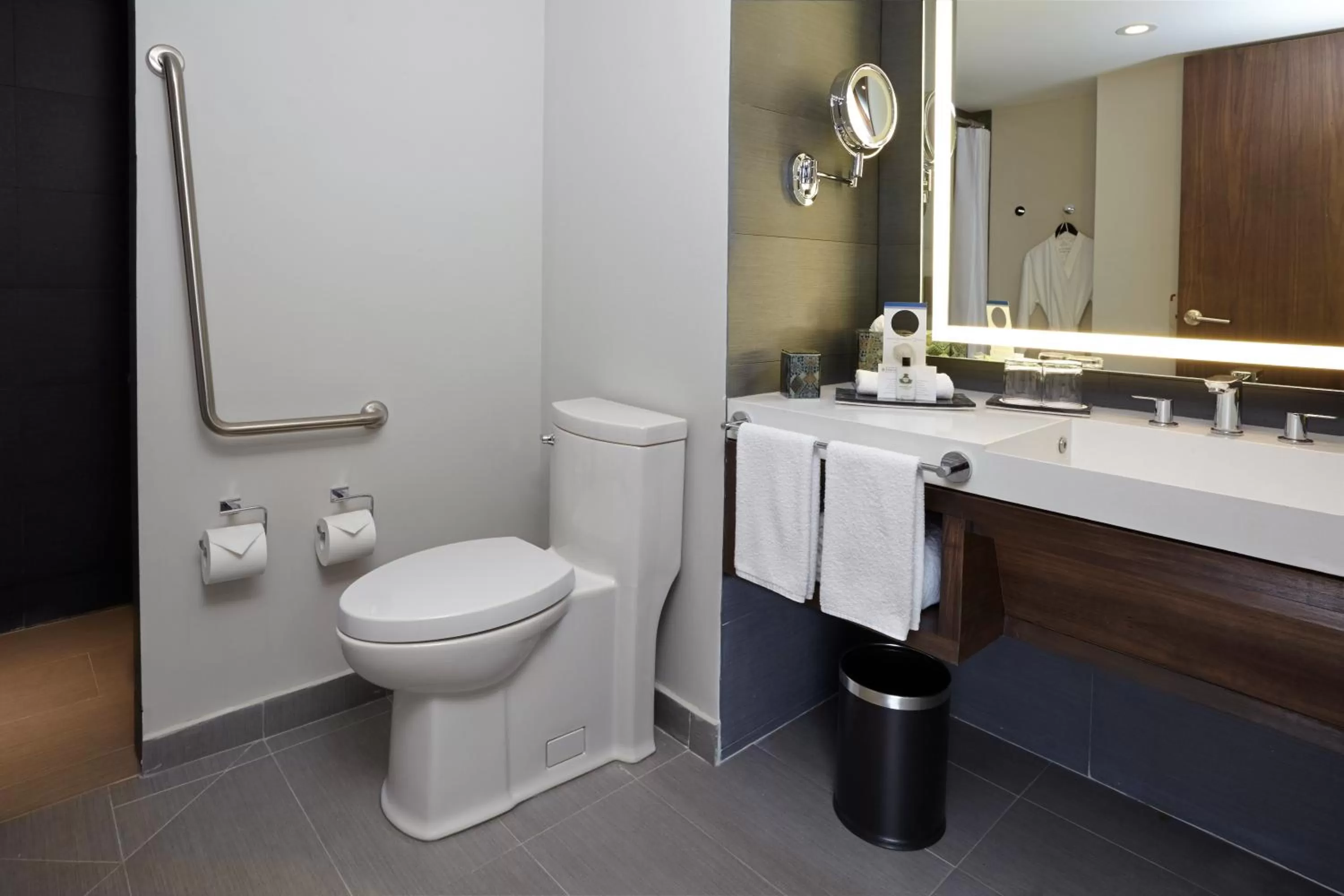 Photo of the whole room in Presidente InterContinental Mexico City by IHG