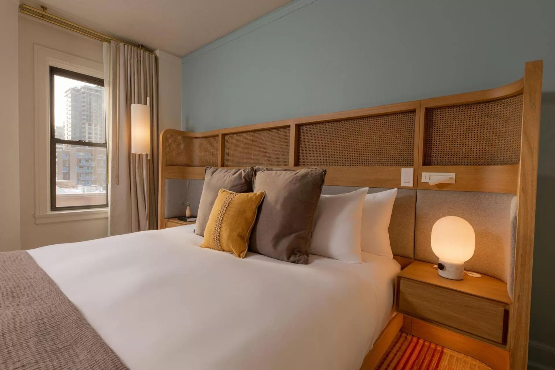 Bed in Ändra Hotel Seattle - MGallery Collection