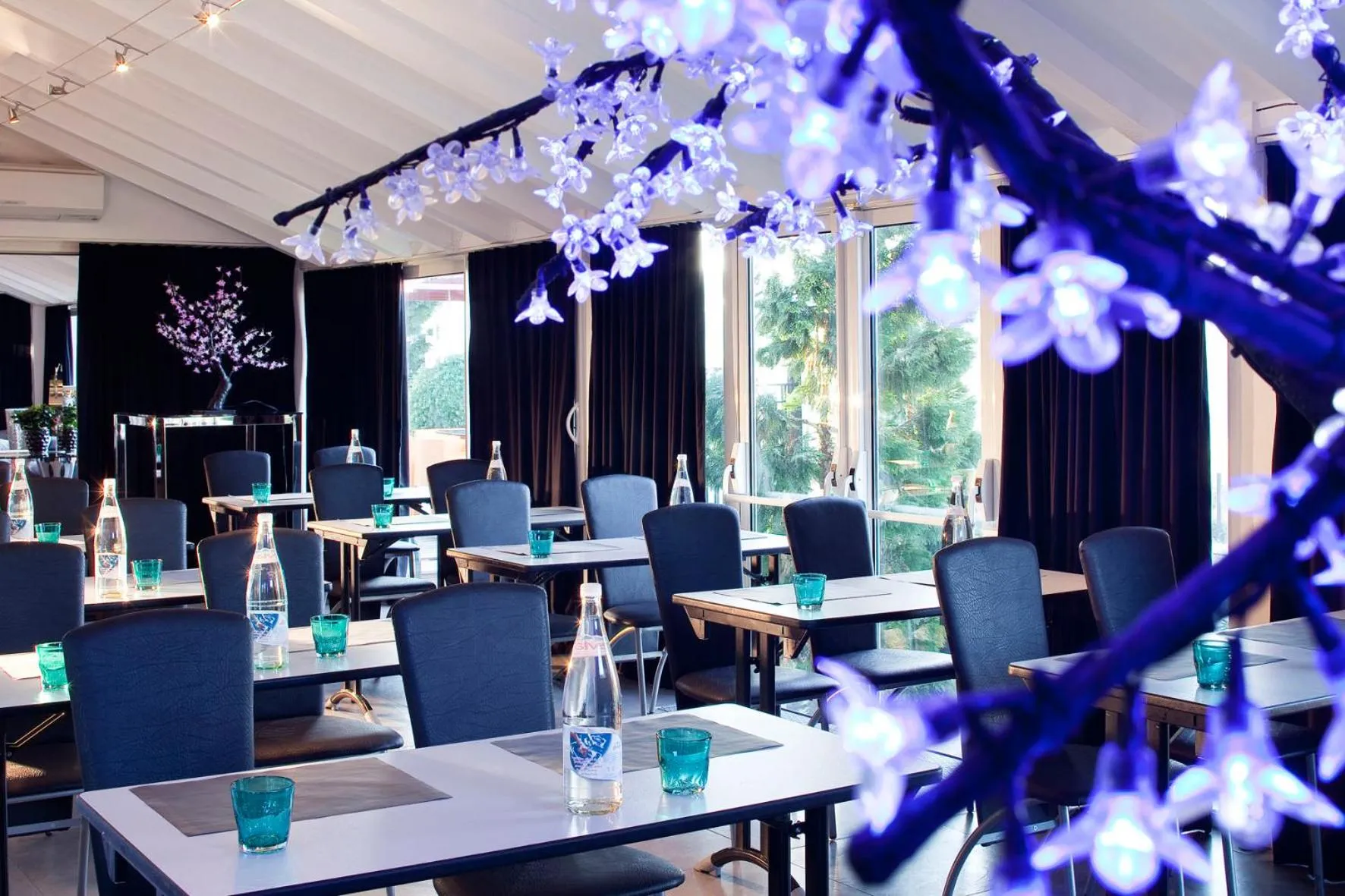 Restaurant/places to eat in Hotel Du Golf