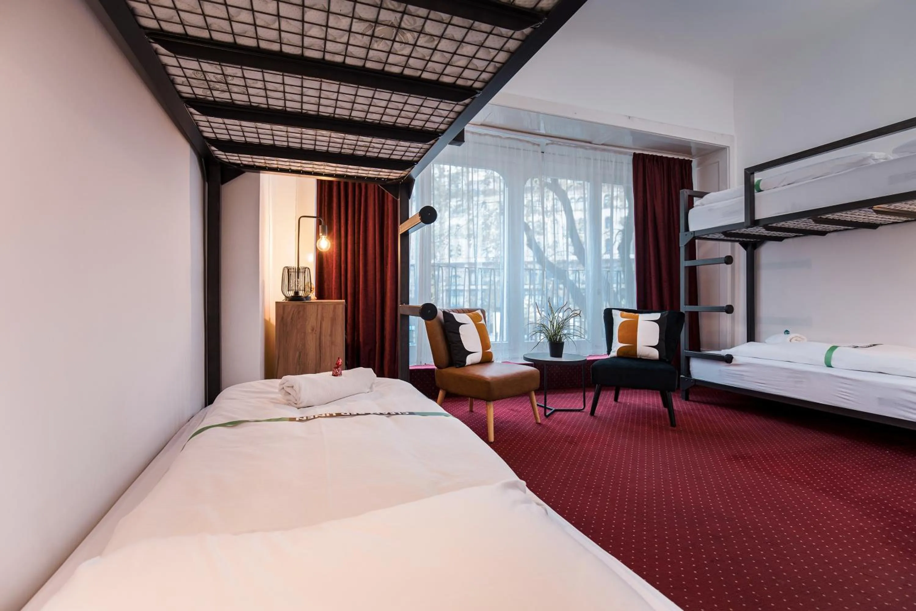 Bedroom, Bed in Maverick Downtown