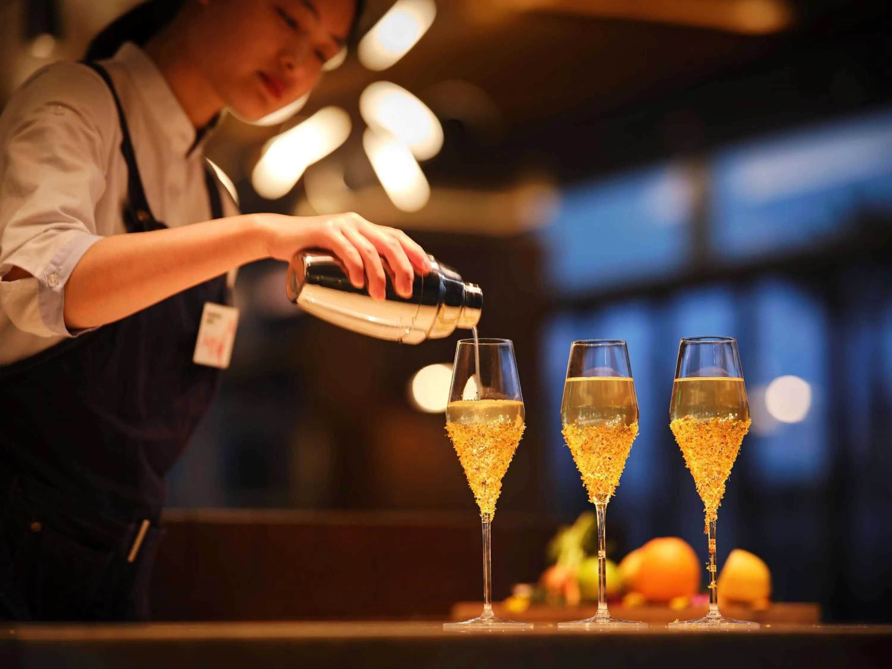 Lounge or bar in Canopy By Hilton Hangzhou Jinsha Lake