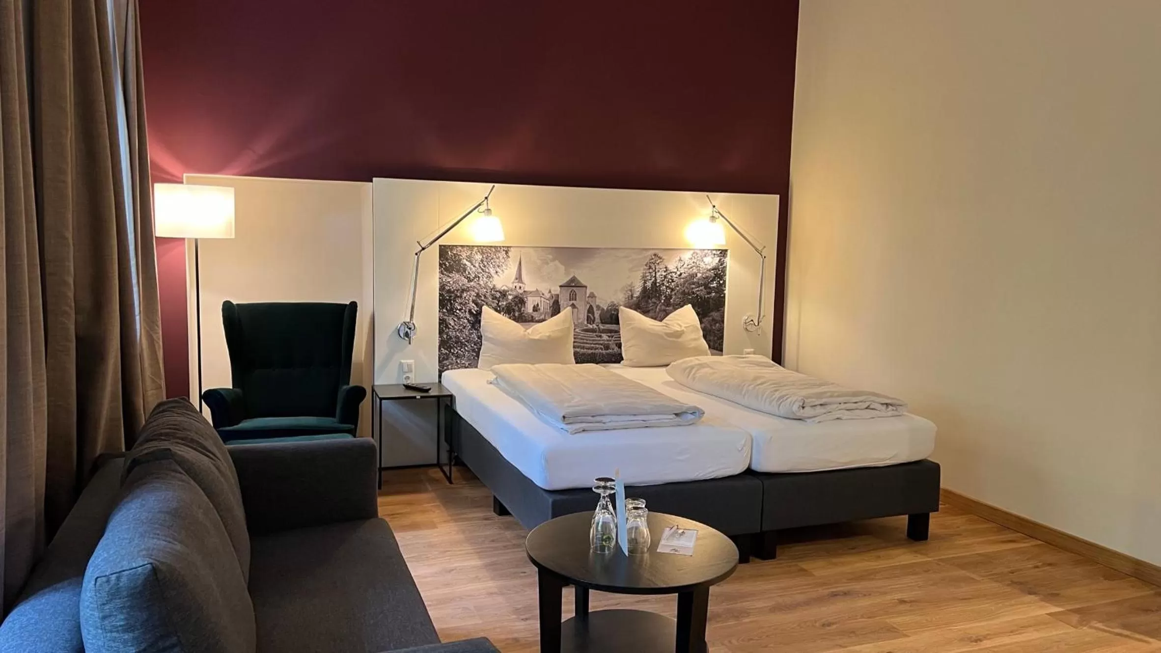 Photo of the whole room, Bed in Kloster Steinfeld Gästehaus