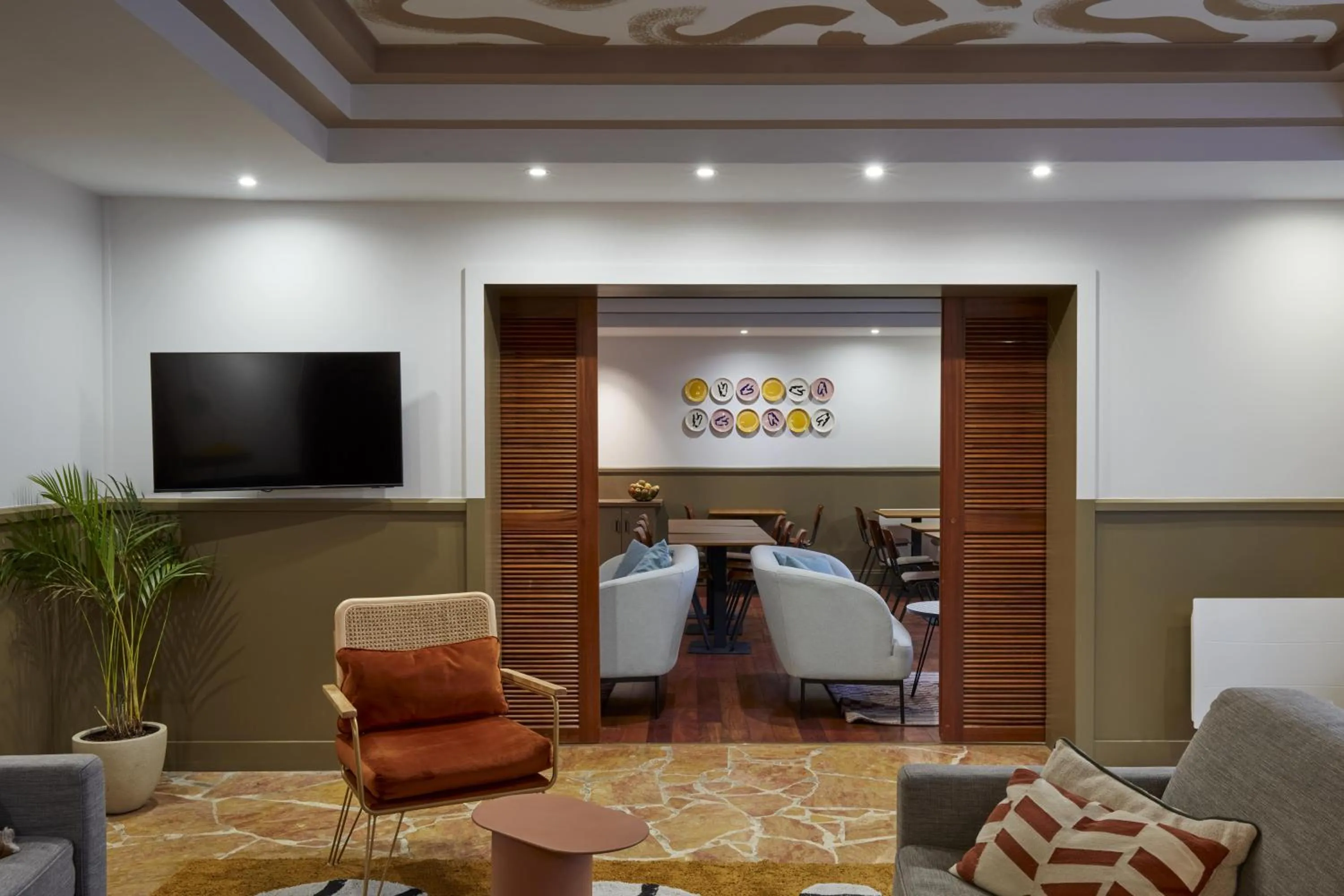 Lobby or reception in Aparthotel Adagio Paris Buttes Chaumont