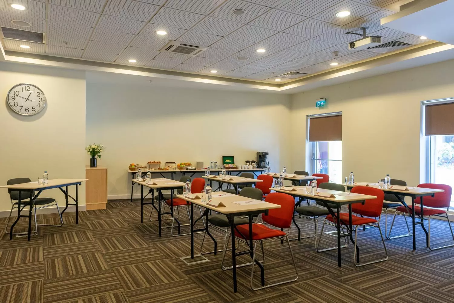 Business facilities in Ibis Izmir Alsancak