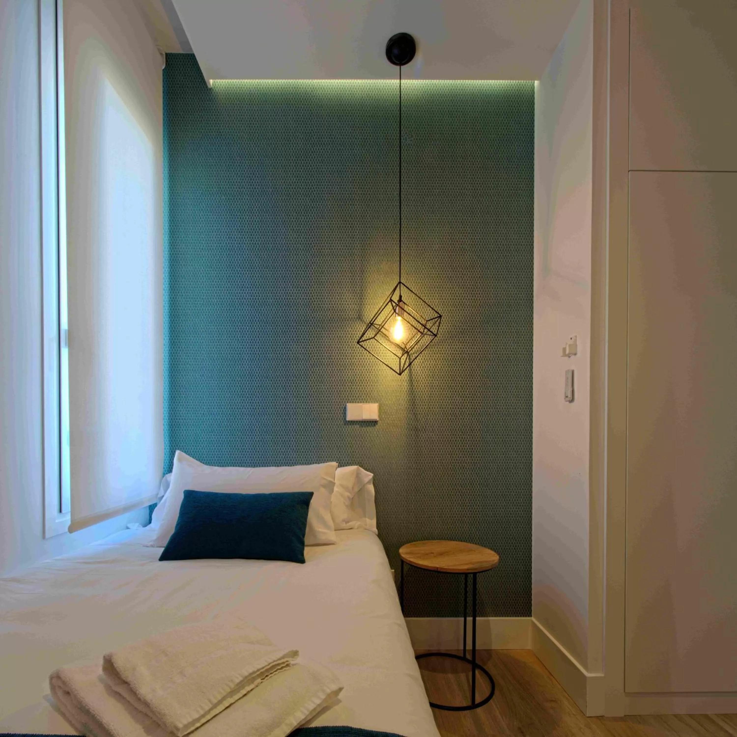 Photo of the whole room, Bed in Dobo Marco Polo