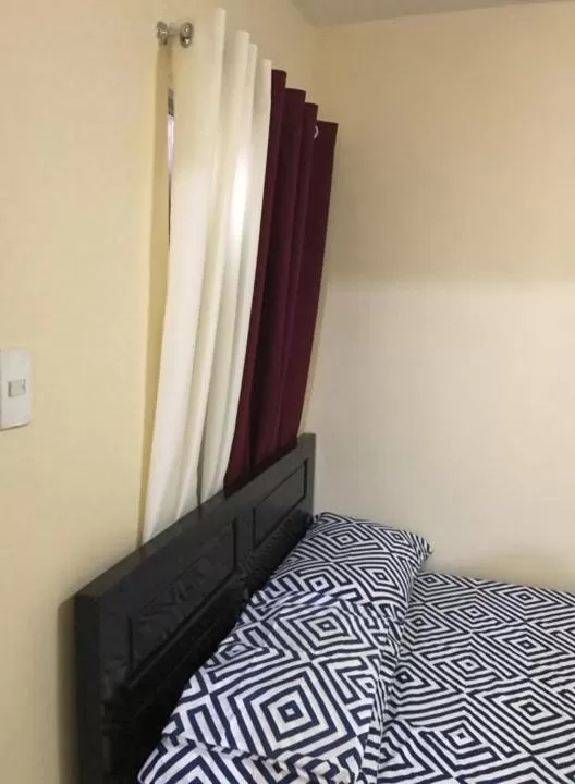 Bed in RV3 TRANSIENT HOUSE