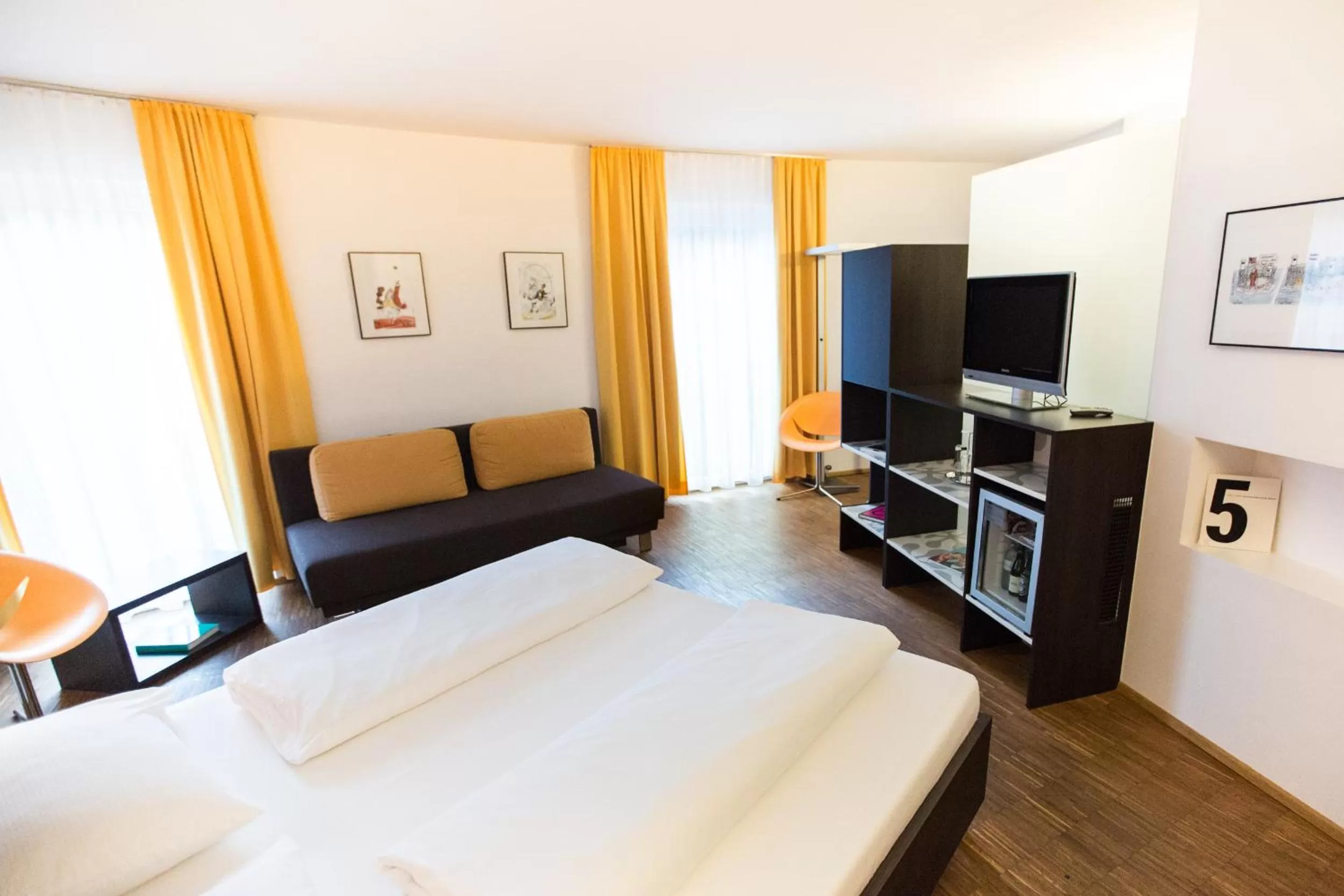 Photo of the whole room, Bed in arte Hotel Krems